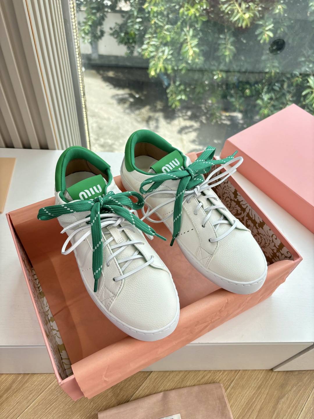 miumiu 미우미우 스니커즈 화이트 슈즈 신발