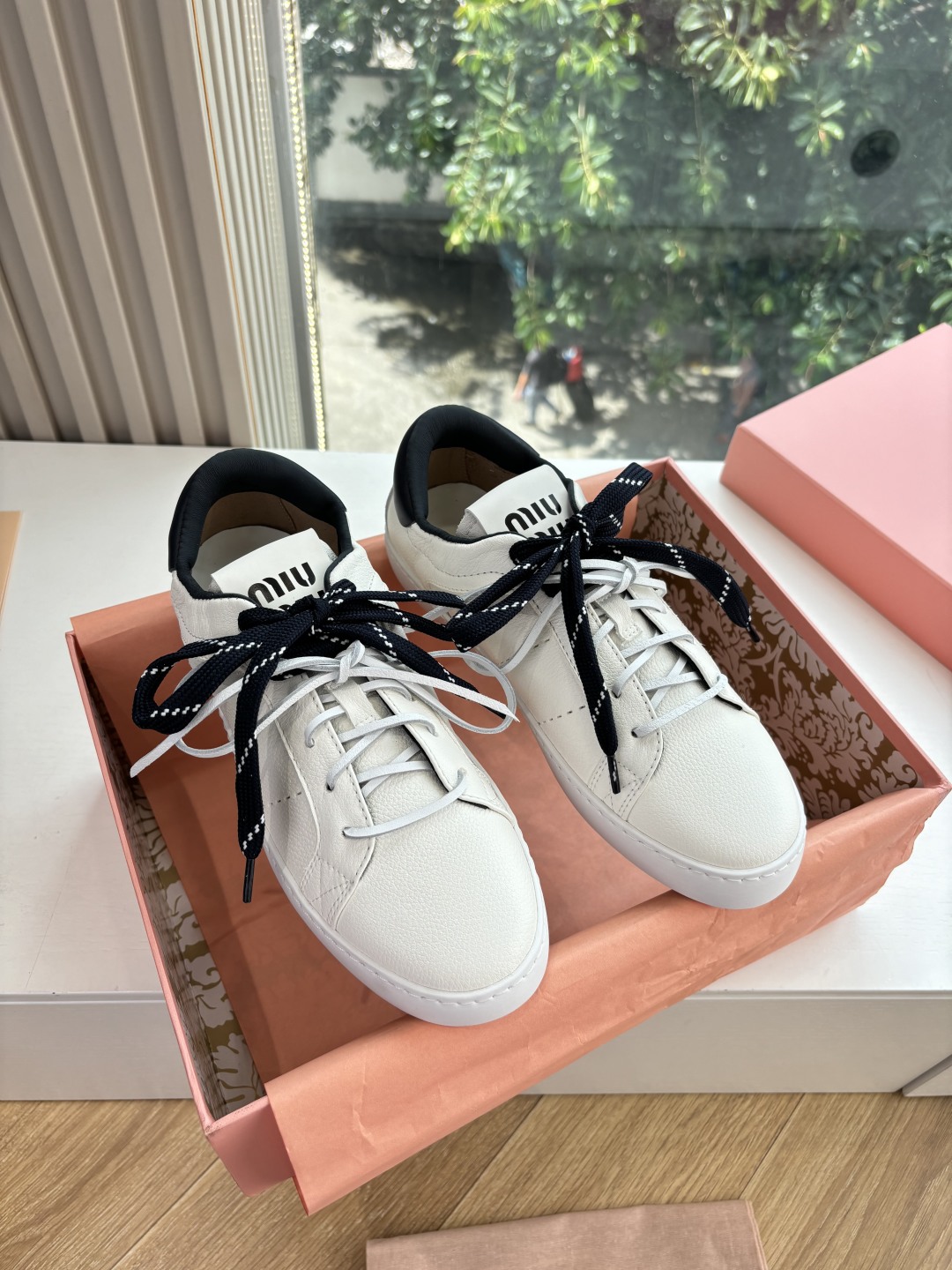 miumiu 미우미우 스니커즈 화이트 슈즈 신발