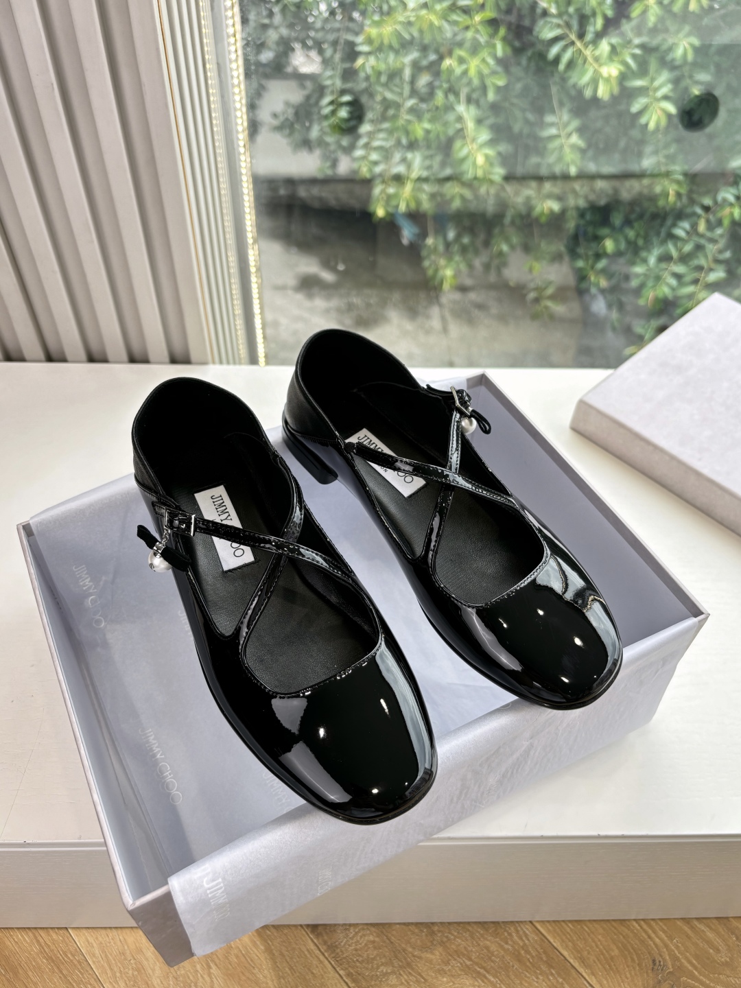 Jimmy Choo 지미추 진주 플랫 슈즈 단화 구두 신발