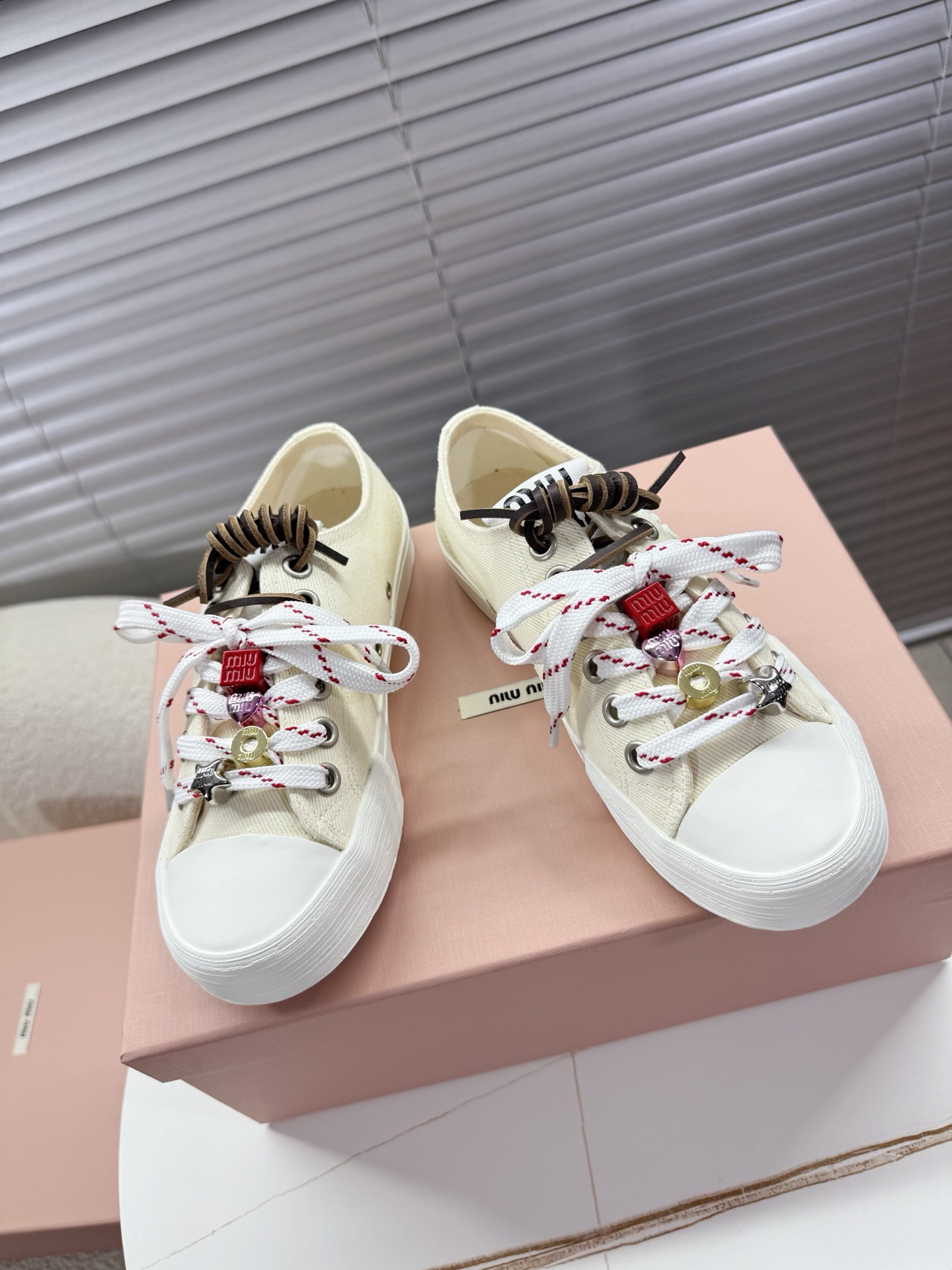 MiuMiu 미우미우 스니커즈 운동화 신발