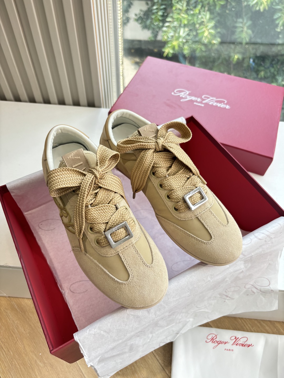 Roger Vivier RV 로저 비비에 트레이닝 스니커즈 신발