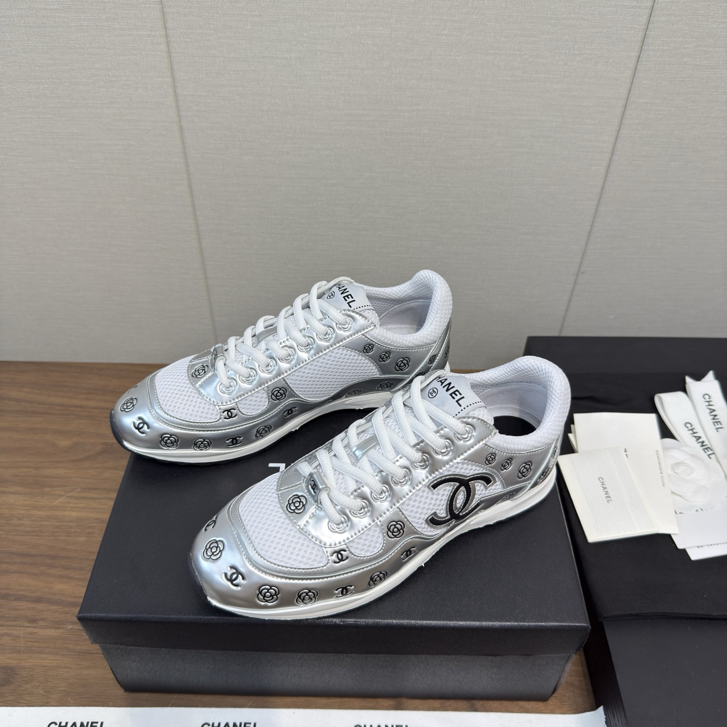Chanel 샤넬 골드&실버 코너 3.0 캐주얼 스니커즈 신발