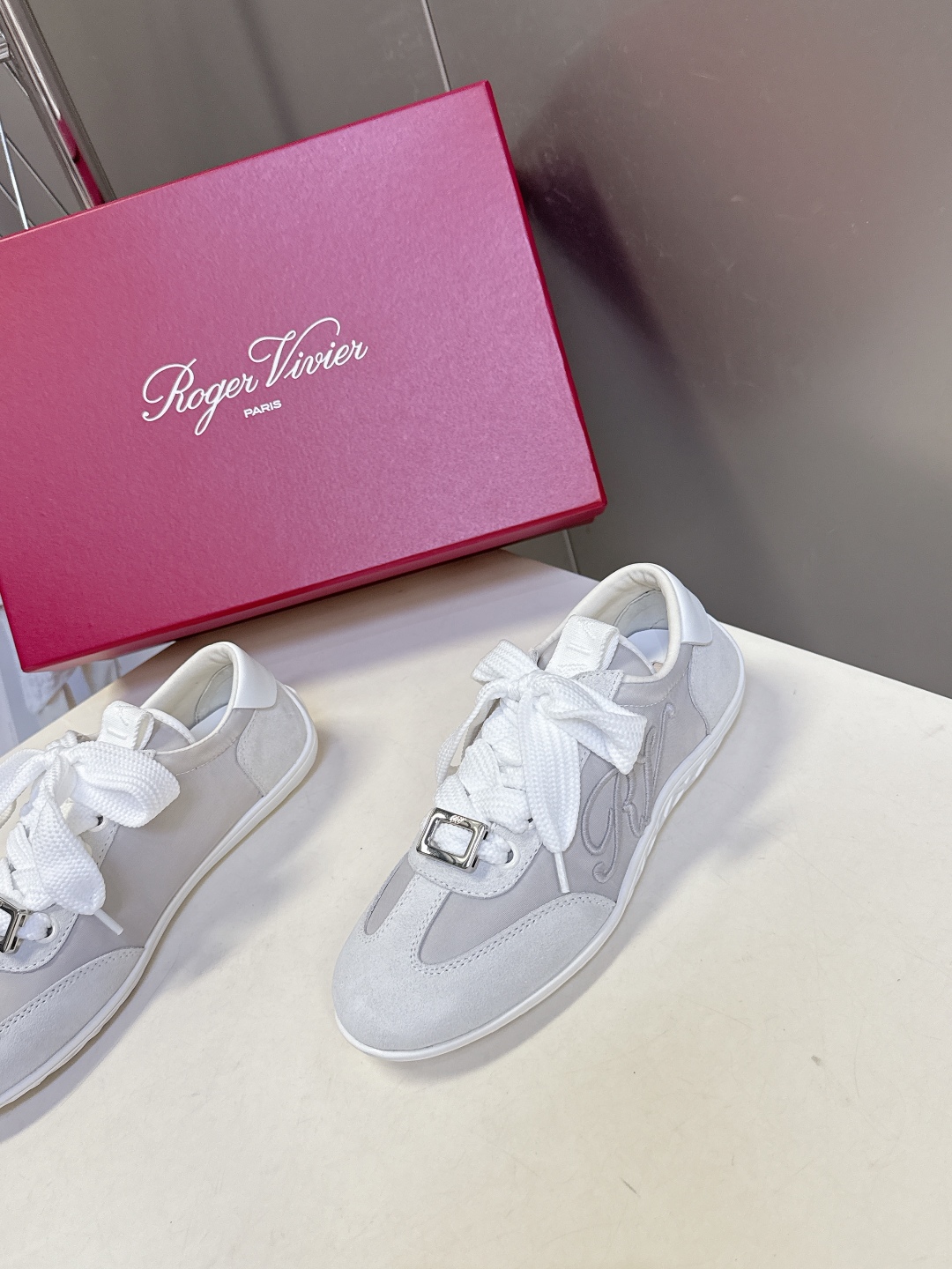 Roger Vivier Rv 로저 비비에 스니커즈 신발