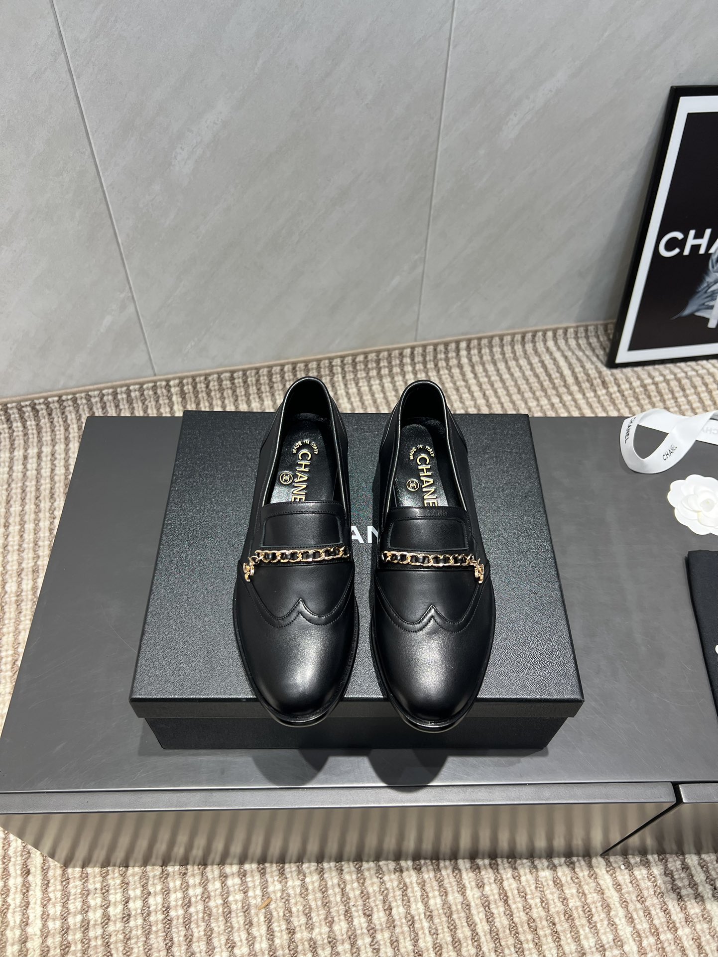 CHANEL 샤넬 원형토 체인 로퍼 구두 신발