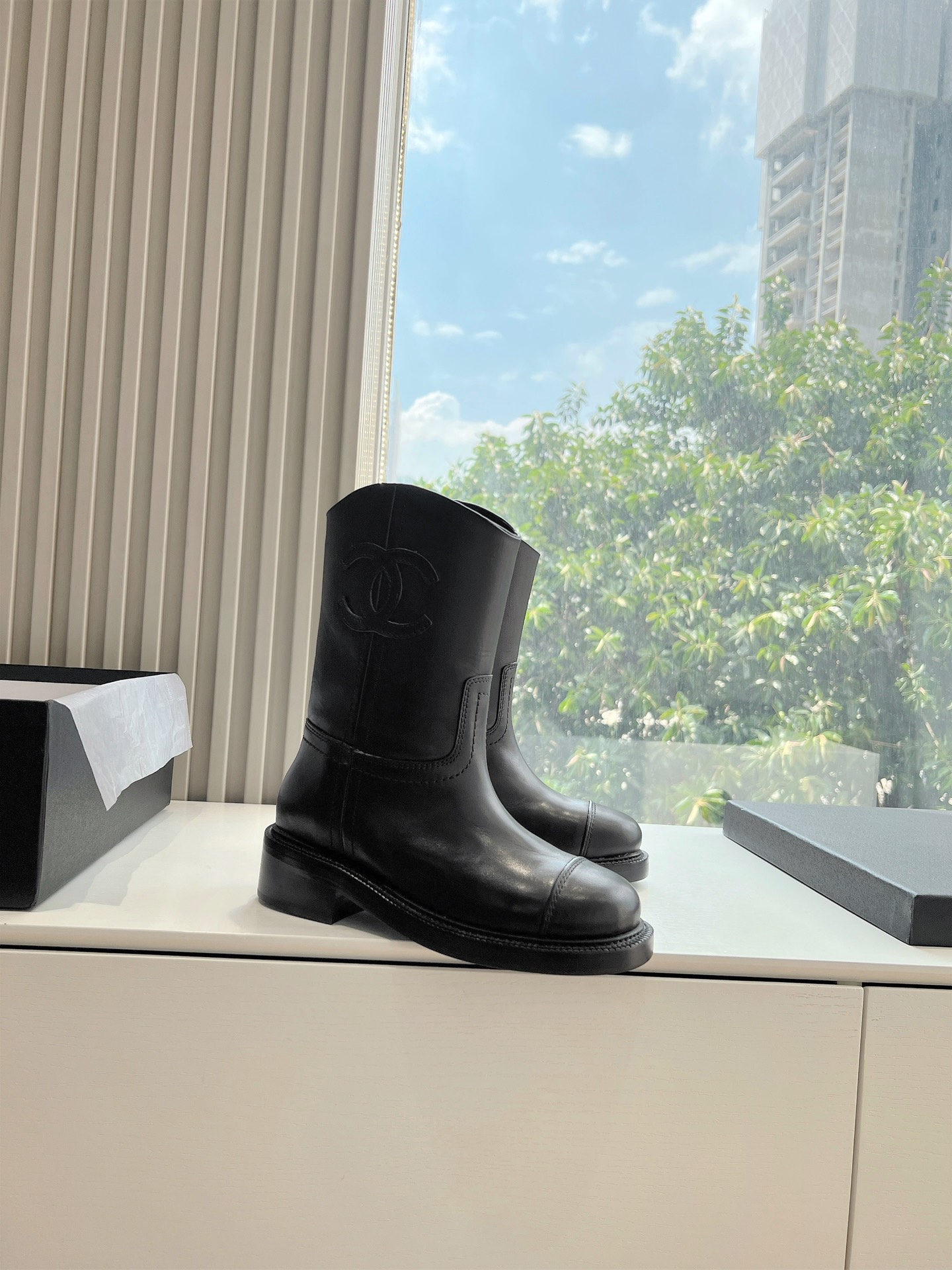 Chanel 샤넬 로고 라이더 부츠 신발