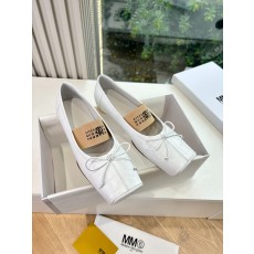 Maison Margiela MM6 메종 마르지엘라 플랫 슈즈 신발