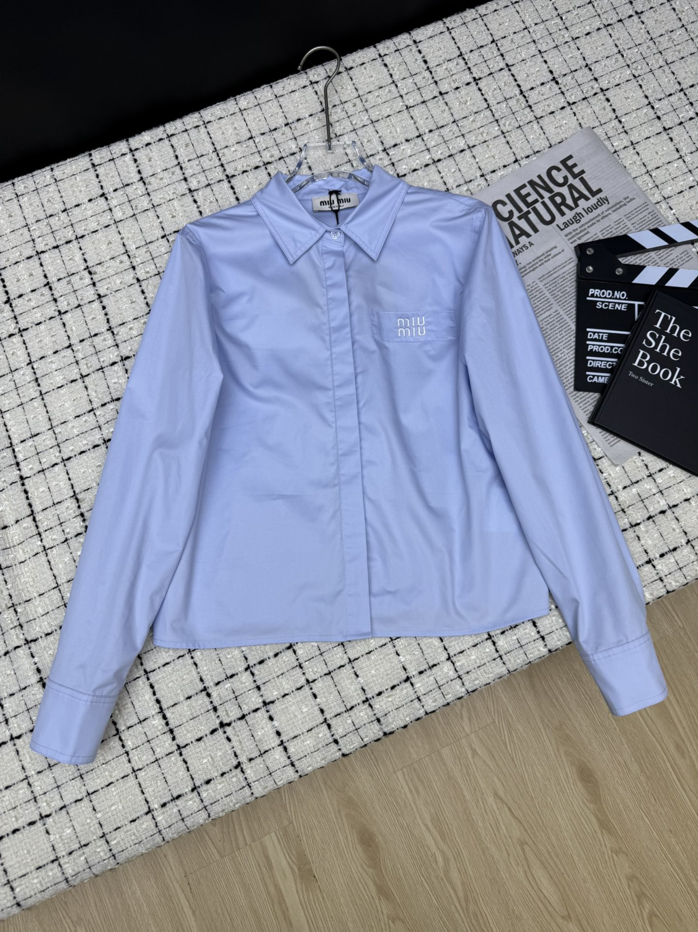 miumiu 미우미우 자수 로고 카라 셔츠 의류