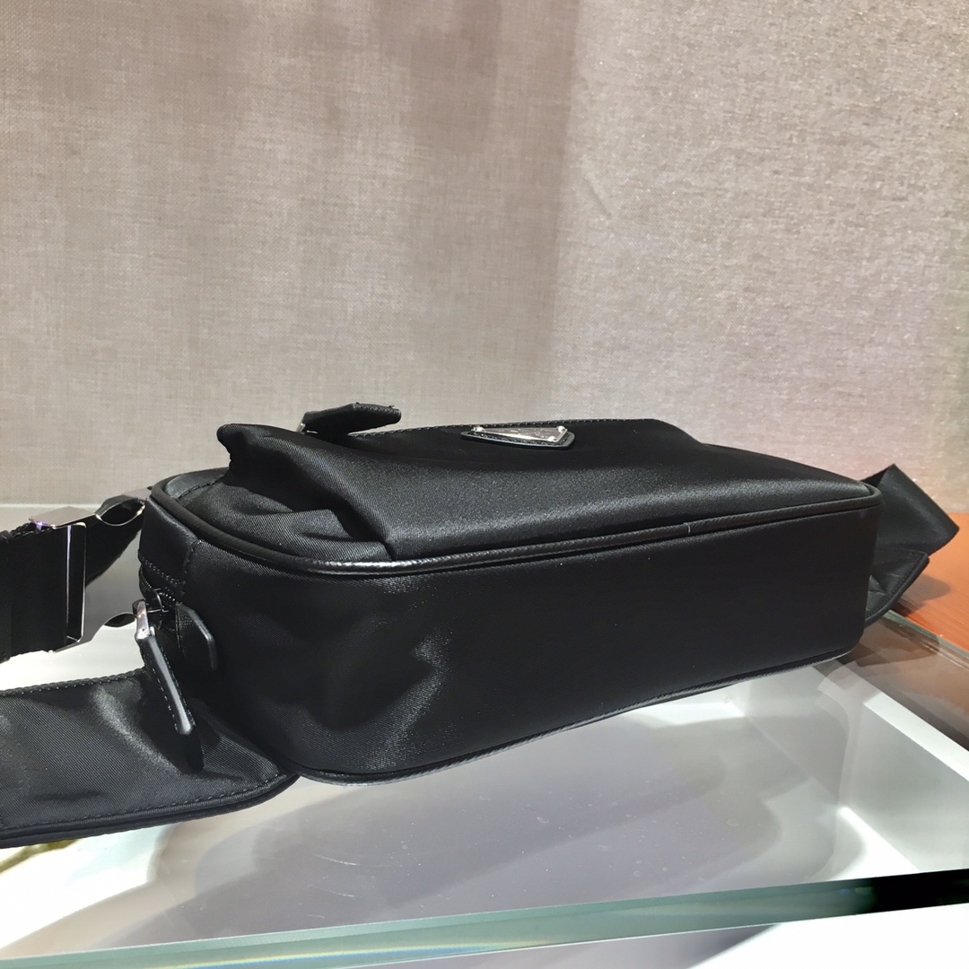 PRADA 프라다 벨트백 힙색 가방 2VL977