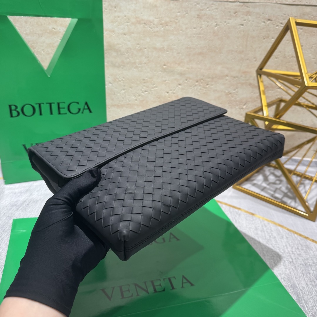 Bottega Veneta 보테가 베네타 블랙 미디움 클러치백 가방