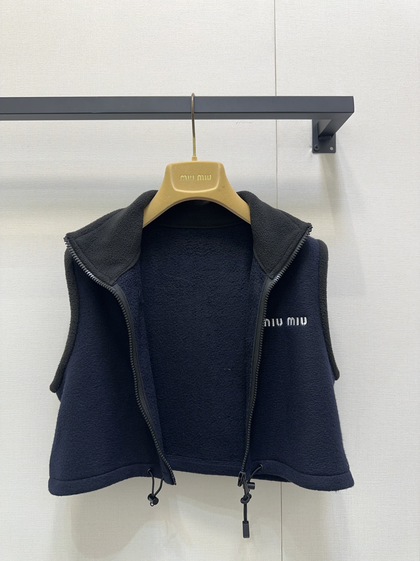 MiuMiu 미우미우 로고 자수 플리스 베스트 조끼 의류