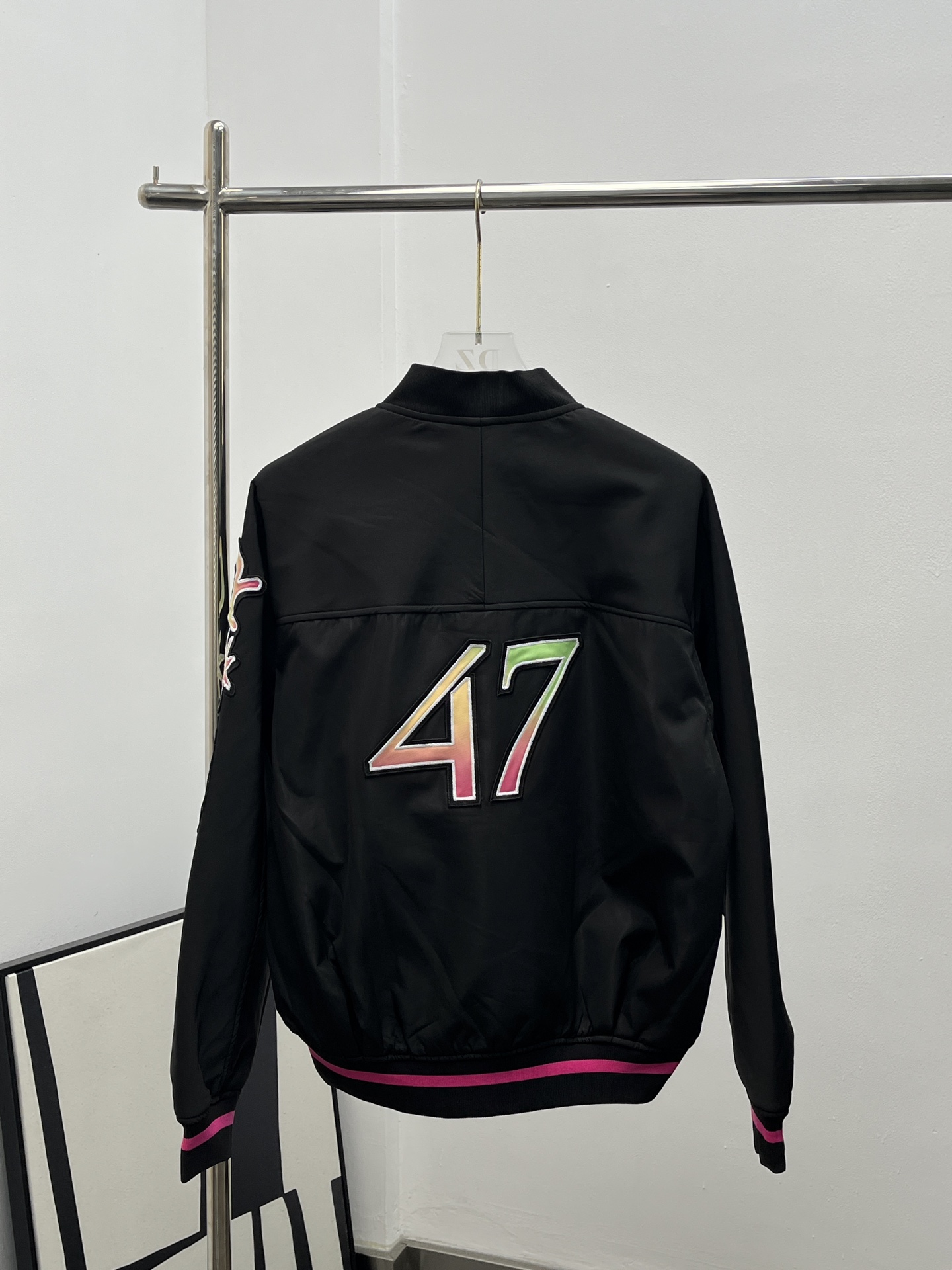 Dior CD 디올 블랙 테크 원단 봄버 재킷 의류