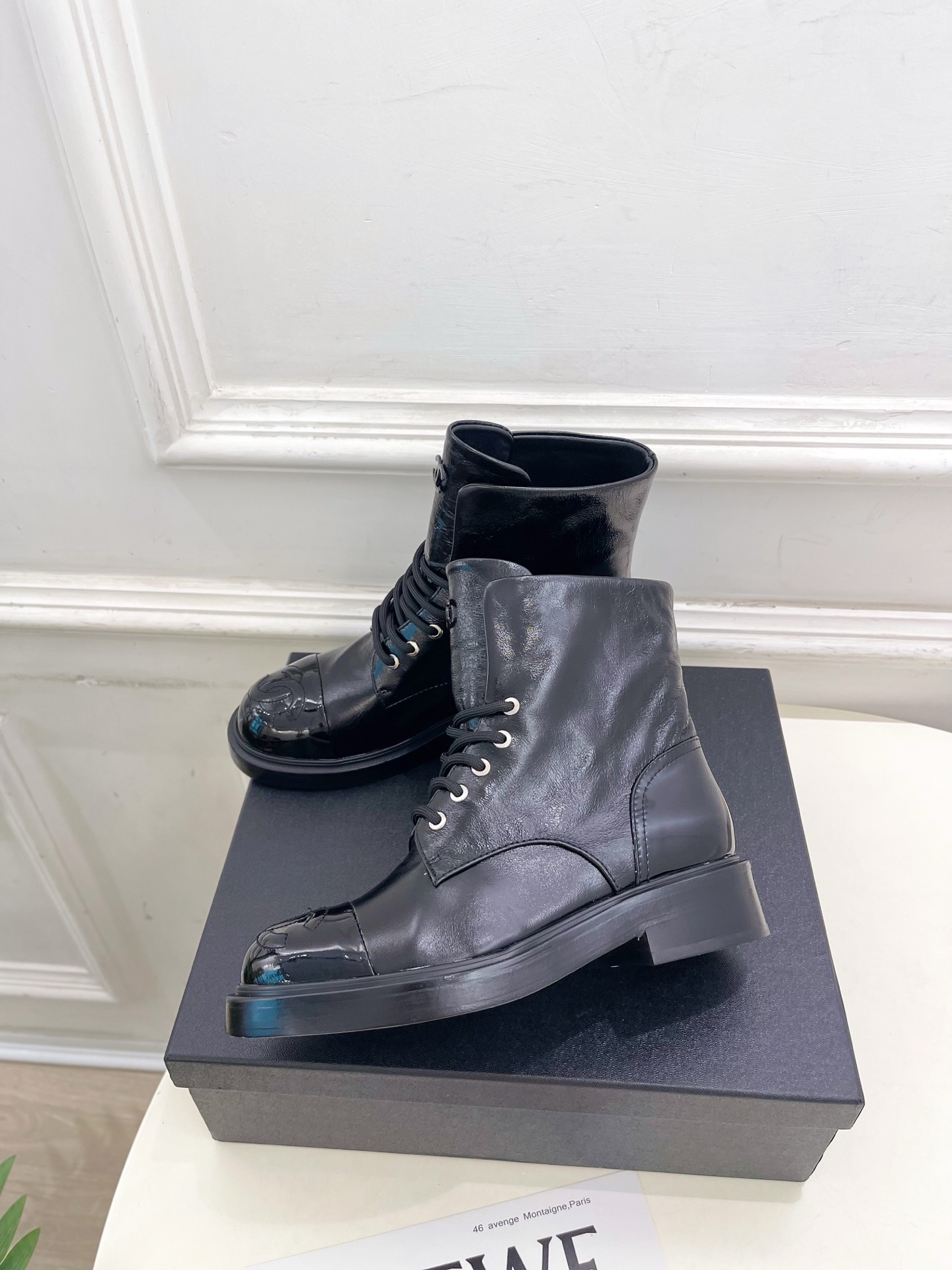 CHANEL 샤넬 더블C 배색 두꺼운 밑창 마틴 부츠 신발