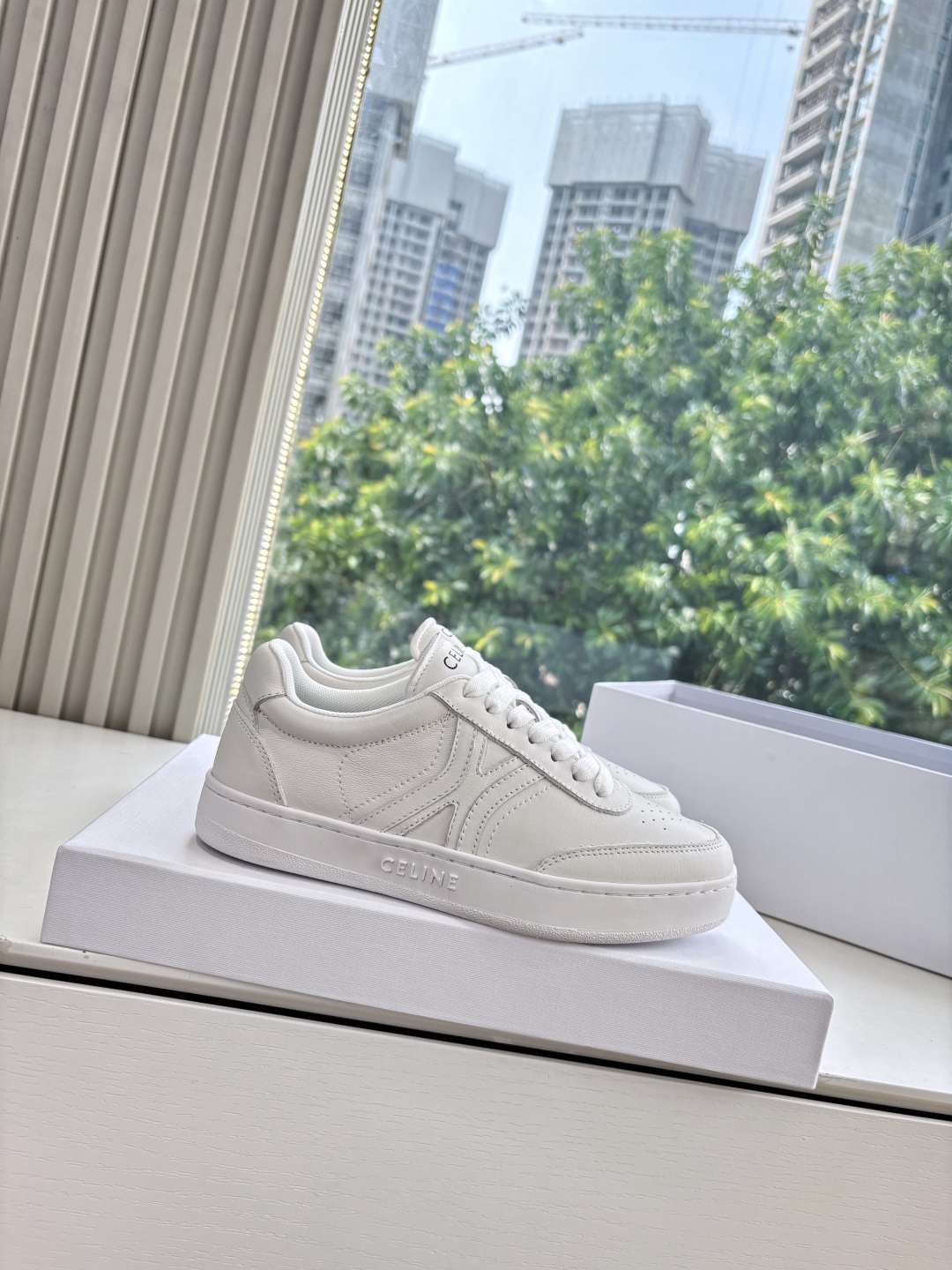 CELINE 셀린느 RUNNER CR-03 스니커즈 신발