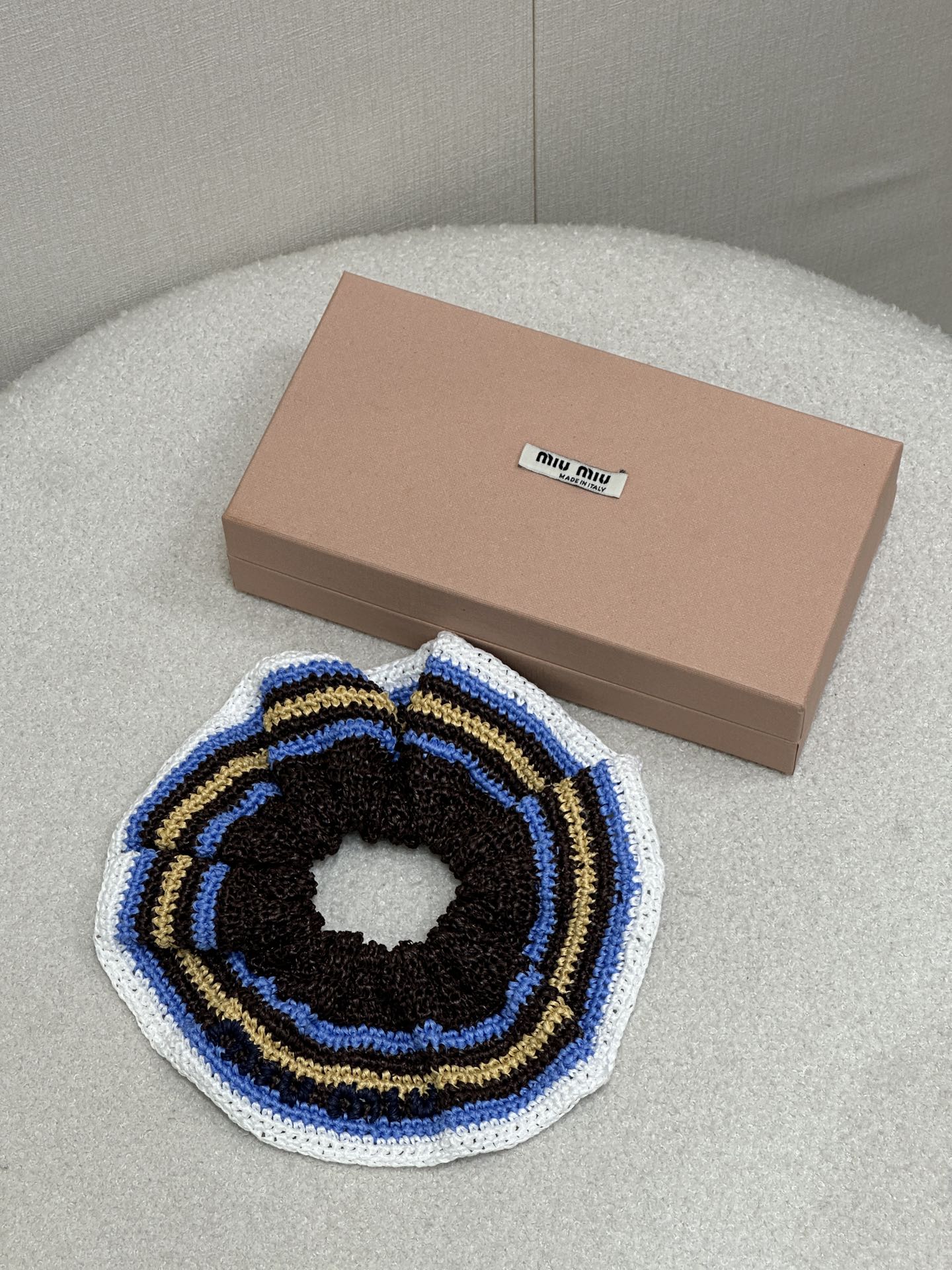 miumiu 미우미우 핸드메이드 니트 헤어밴드