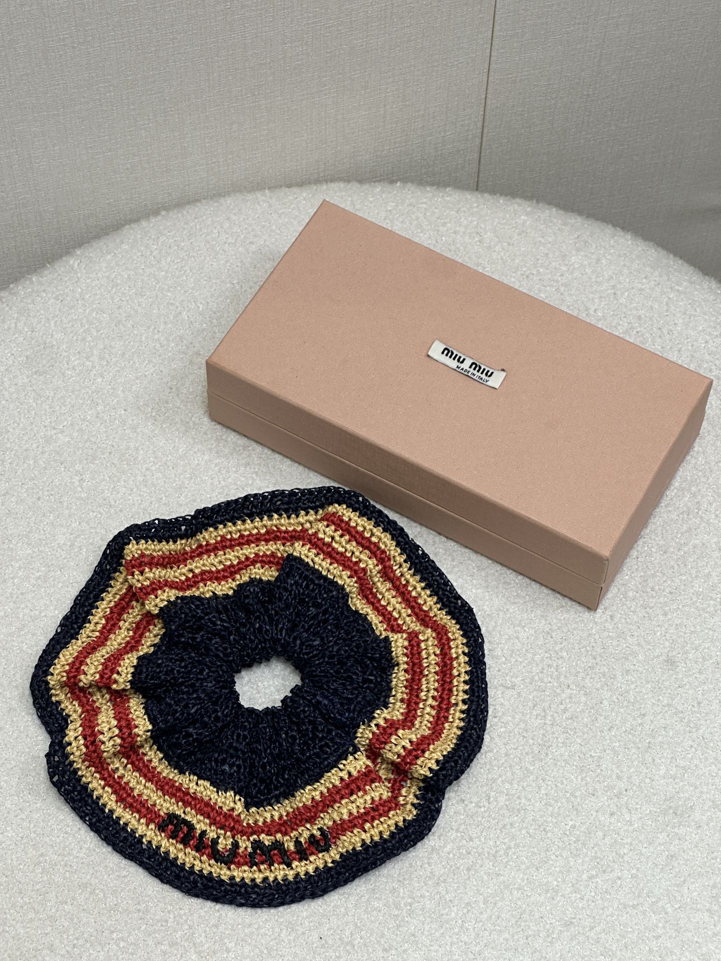 miumiu 미우미우 핸드메이드 니트 헤어밴드