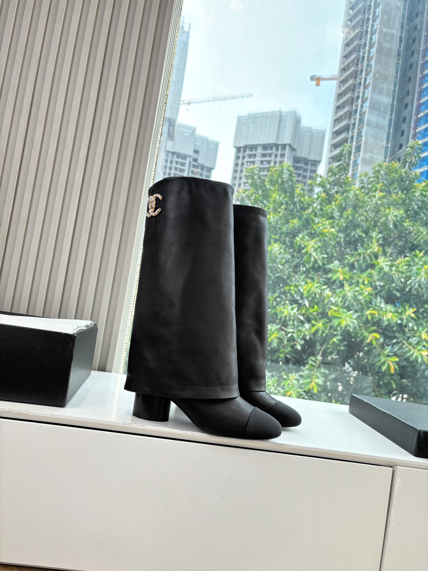 CHANEL 샤넬 로고 라이더 부츠 신발