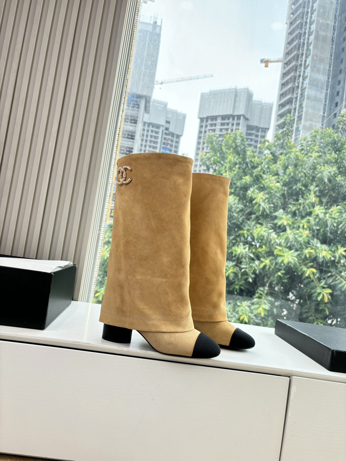 CHANEL 샤넬 로고 라이더 부츠 신발