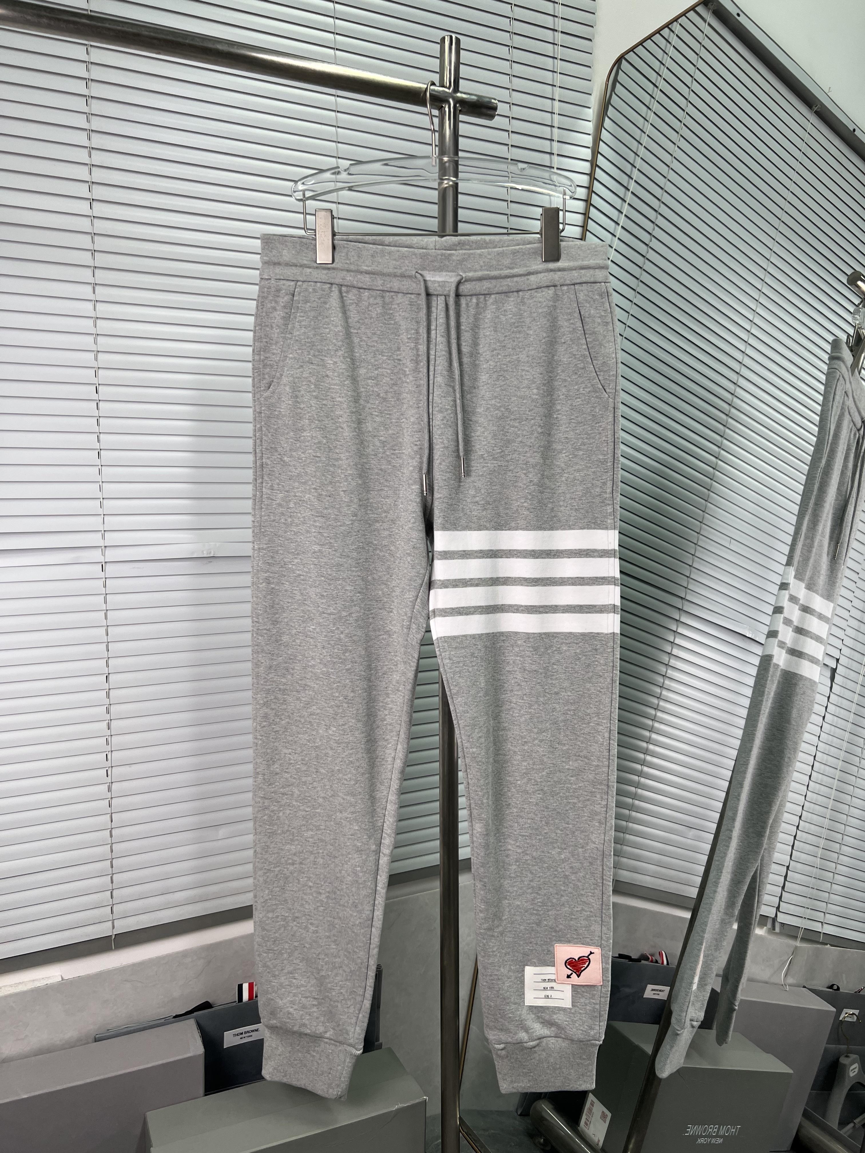 THOM BROWNE 톰브라운 프리폴 트랙 팬츠 바지 의류