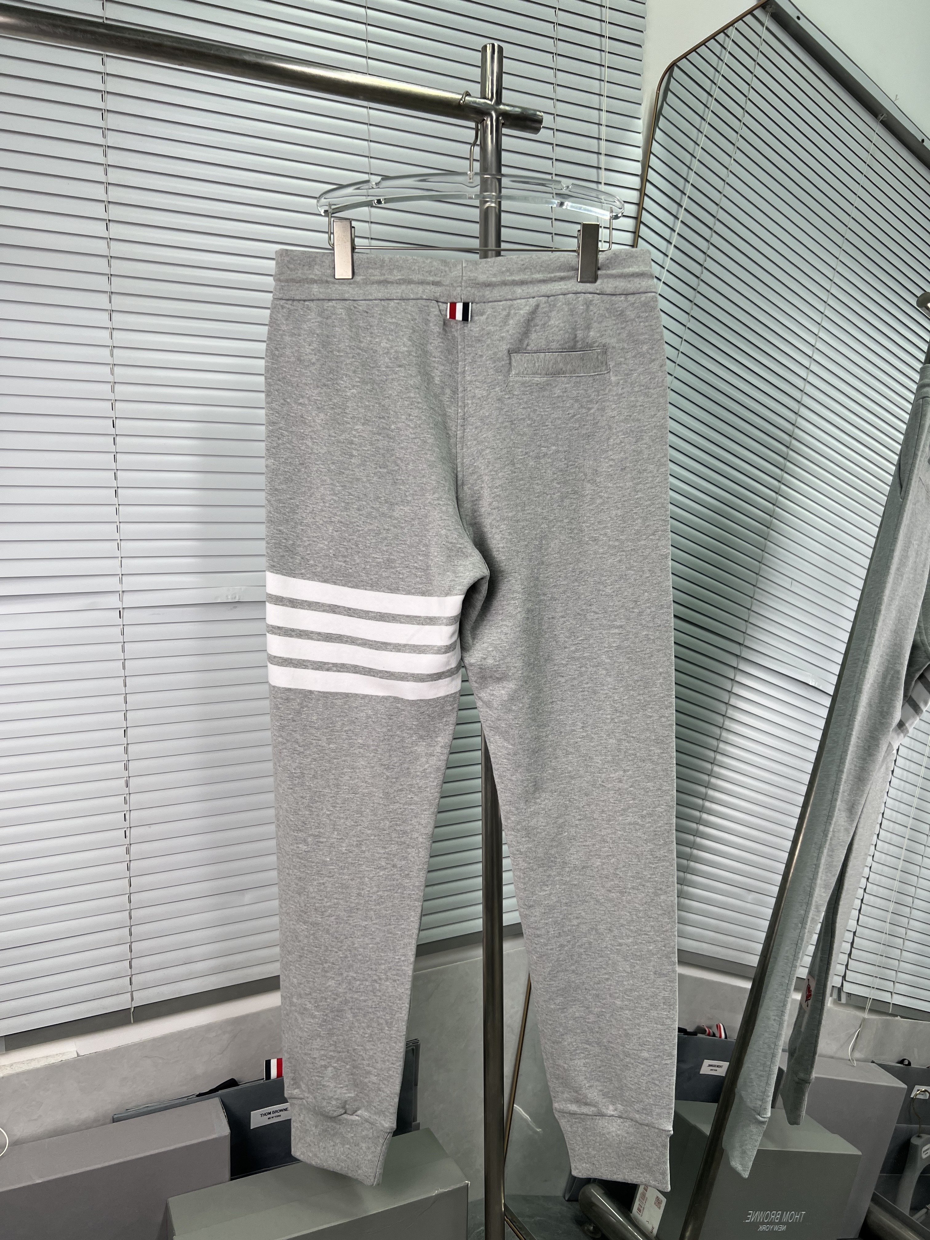 THOM BROWNE 톰브라운 프리폴 트랙 팬츠 바지 의류