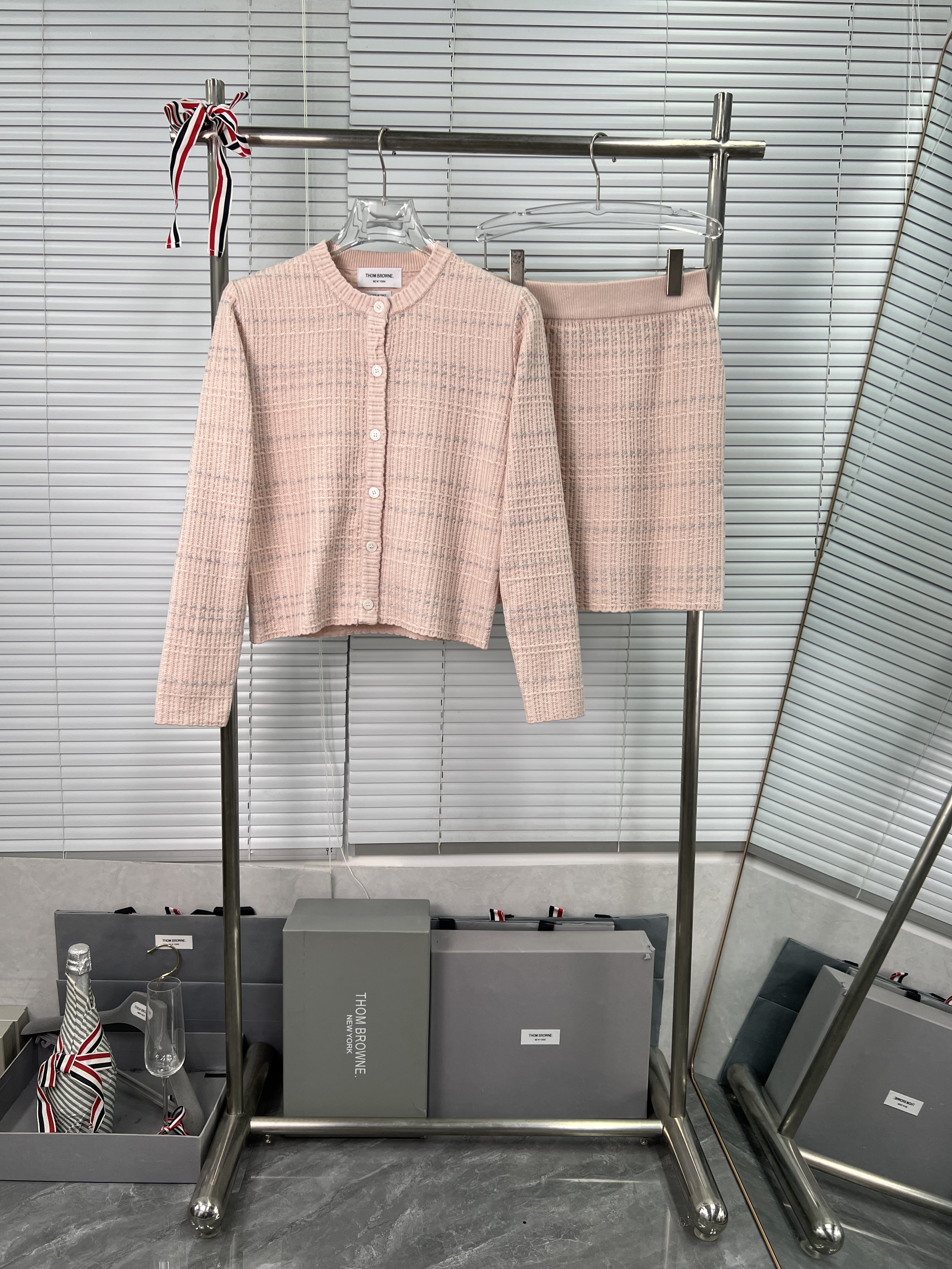 Thom Browne 톰브라운 가디건 + 스커트 세트 의류