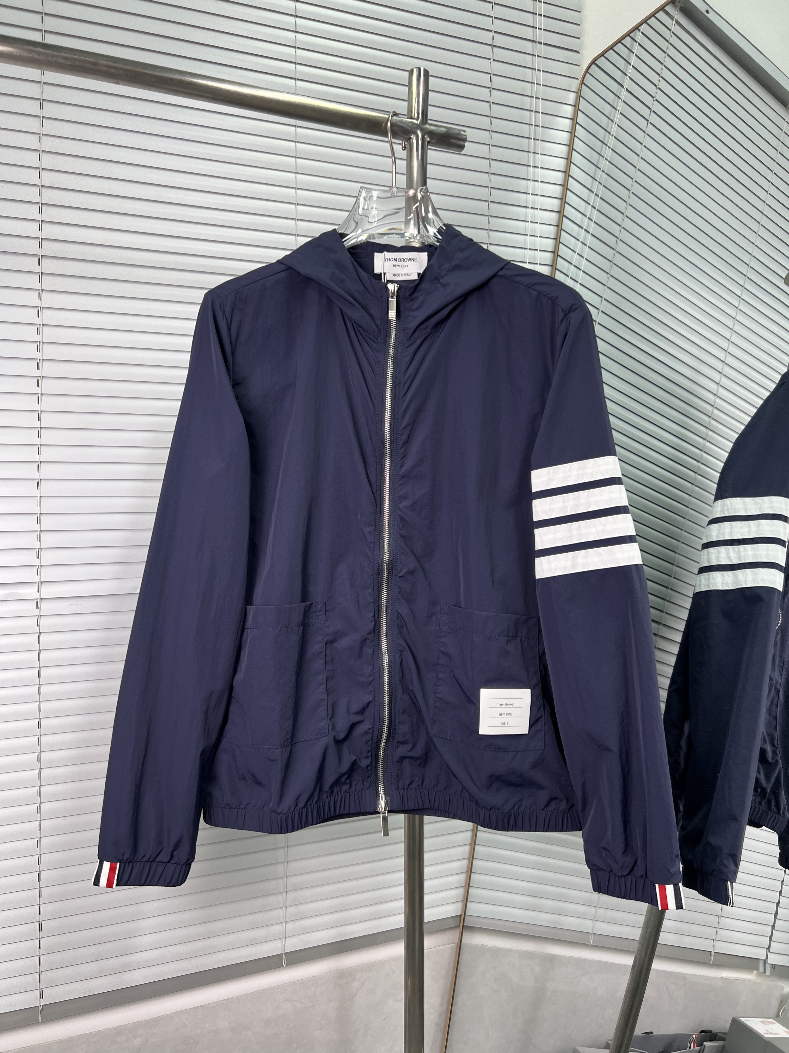 Thom Browne TB 톰브라운 바람막이 아우터 재킷 의류