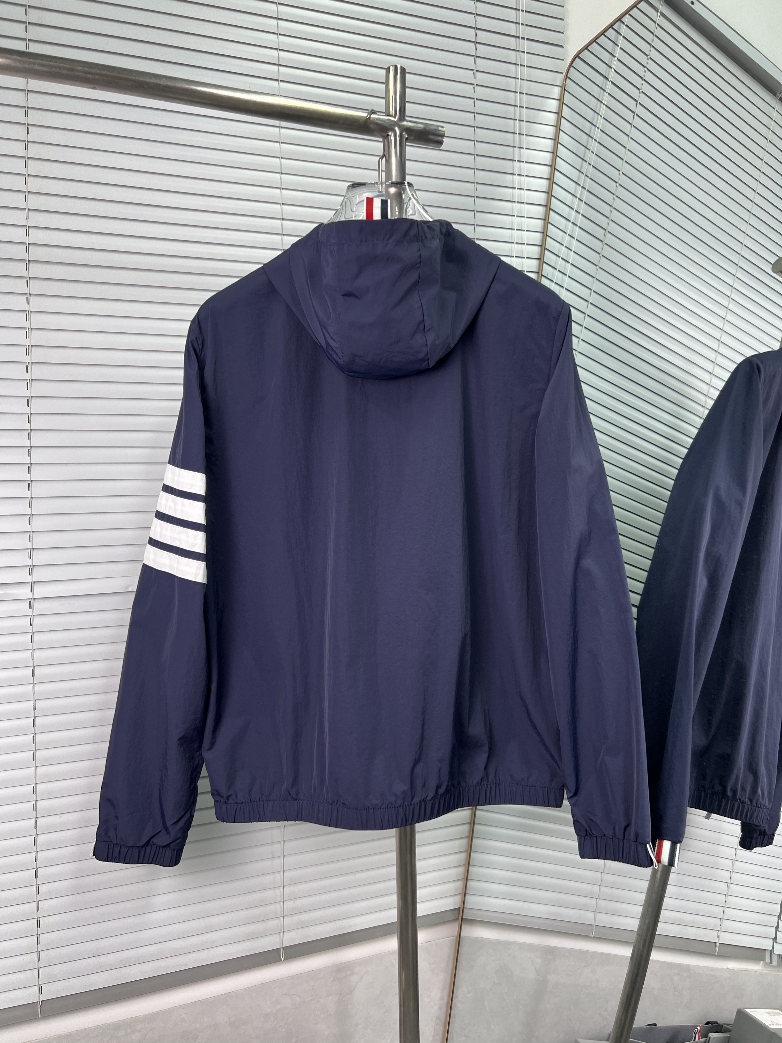 Thom Browne TB 톰브라운 바람막이 아우터 재킷 의류