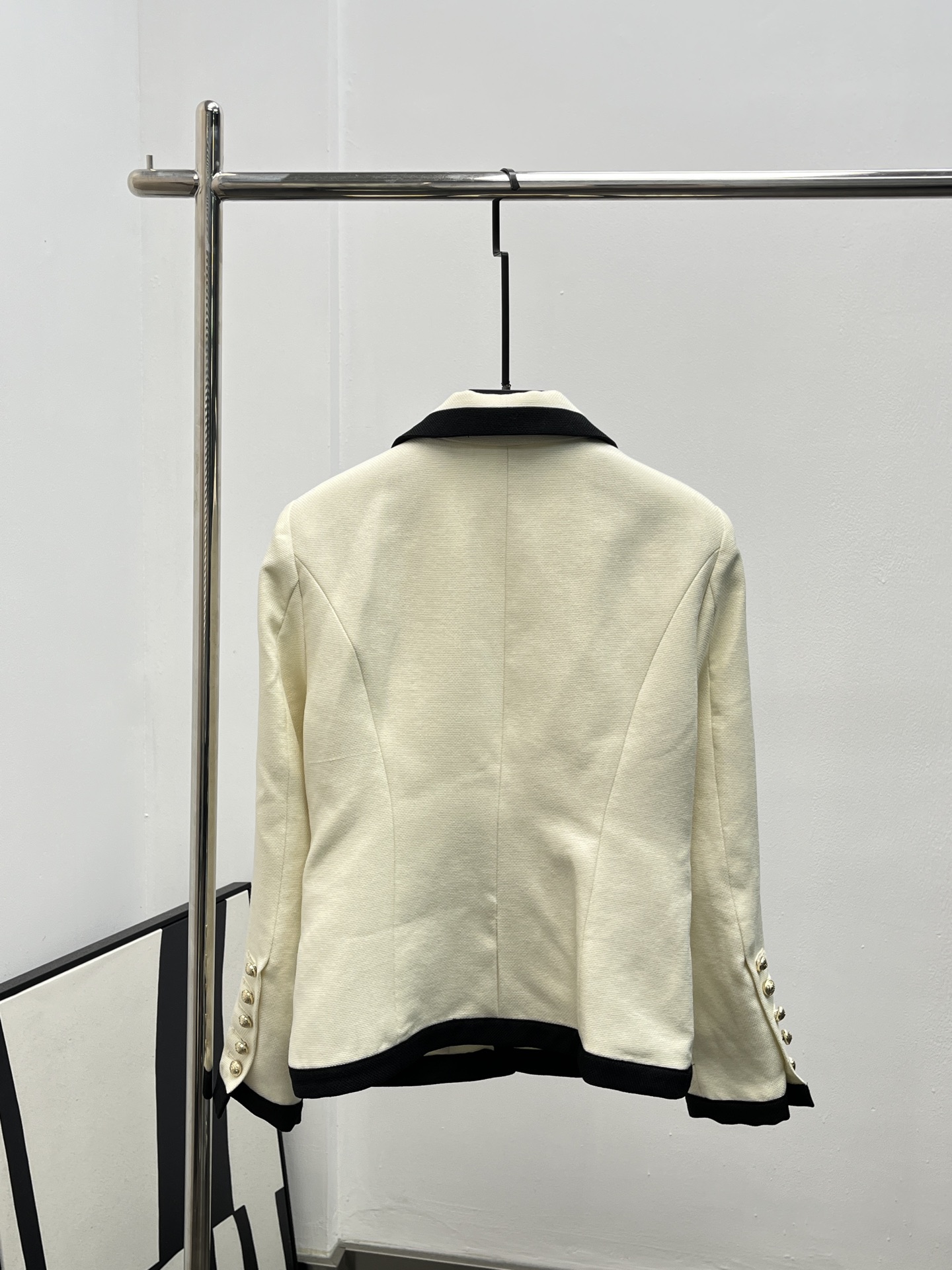 Balmain 발망 블랙&화이트 배색 더블버튼 벨티드 블레이저 재킷 의류