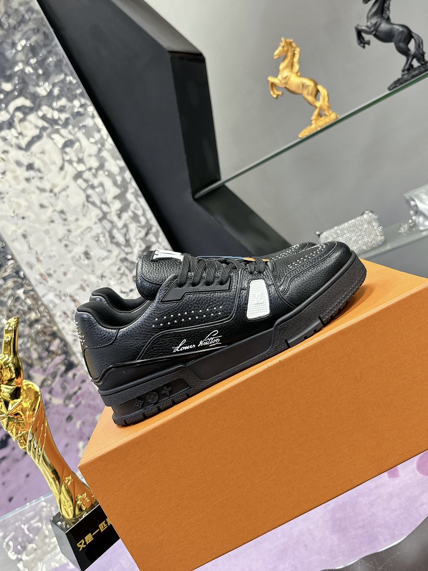 Louis Vuitton Trainer Maxi 루이비통 스니커즈 LV 트레이너 맥시 신발