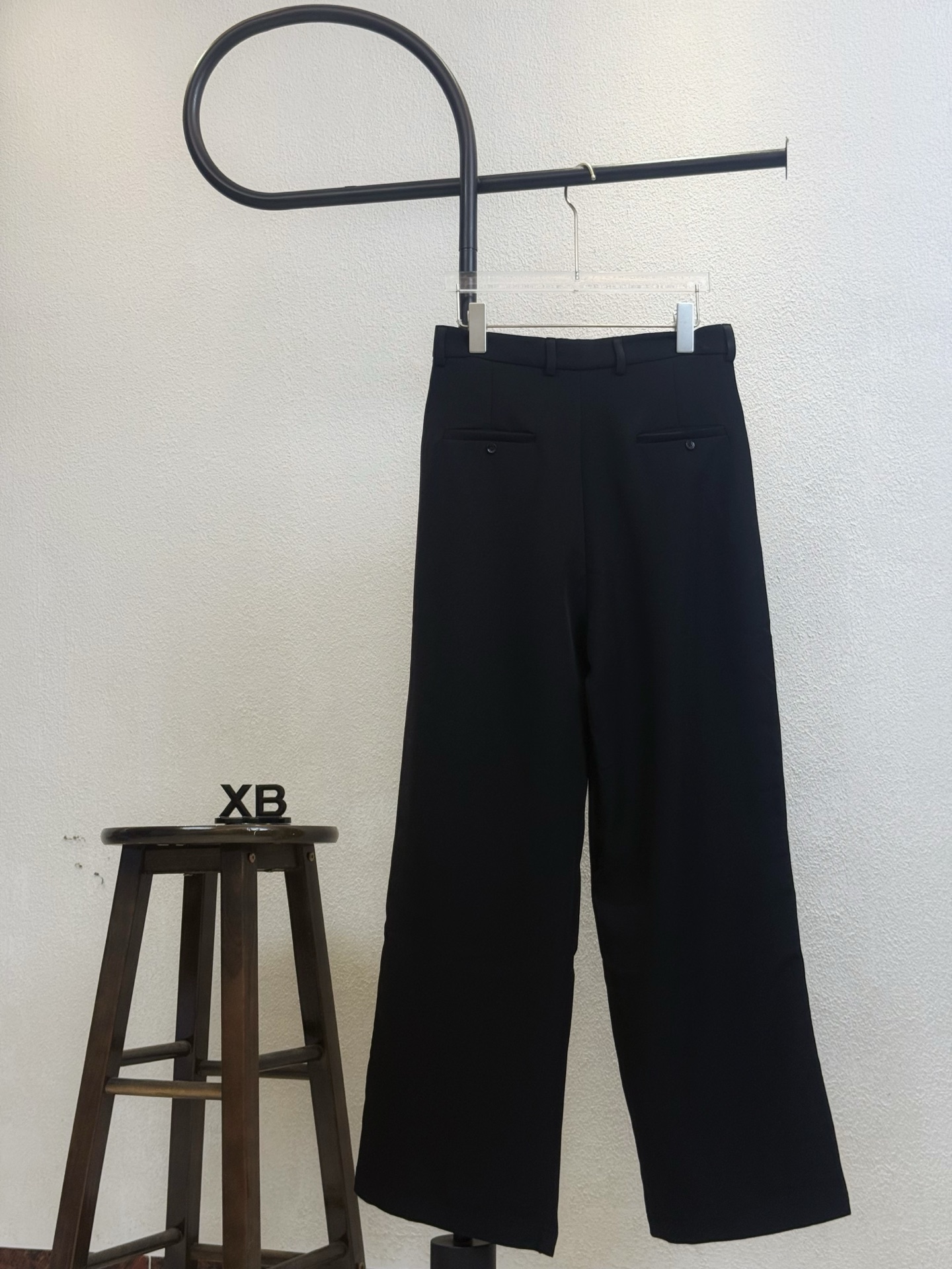 LV 루이비통 사이드 밴드 로고 자수 스트레이트 팬츠 바지 의류