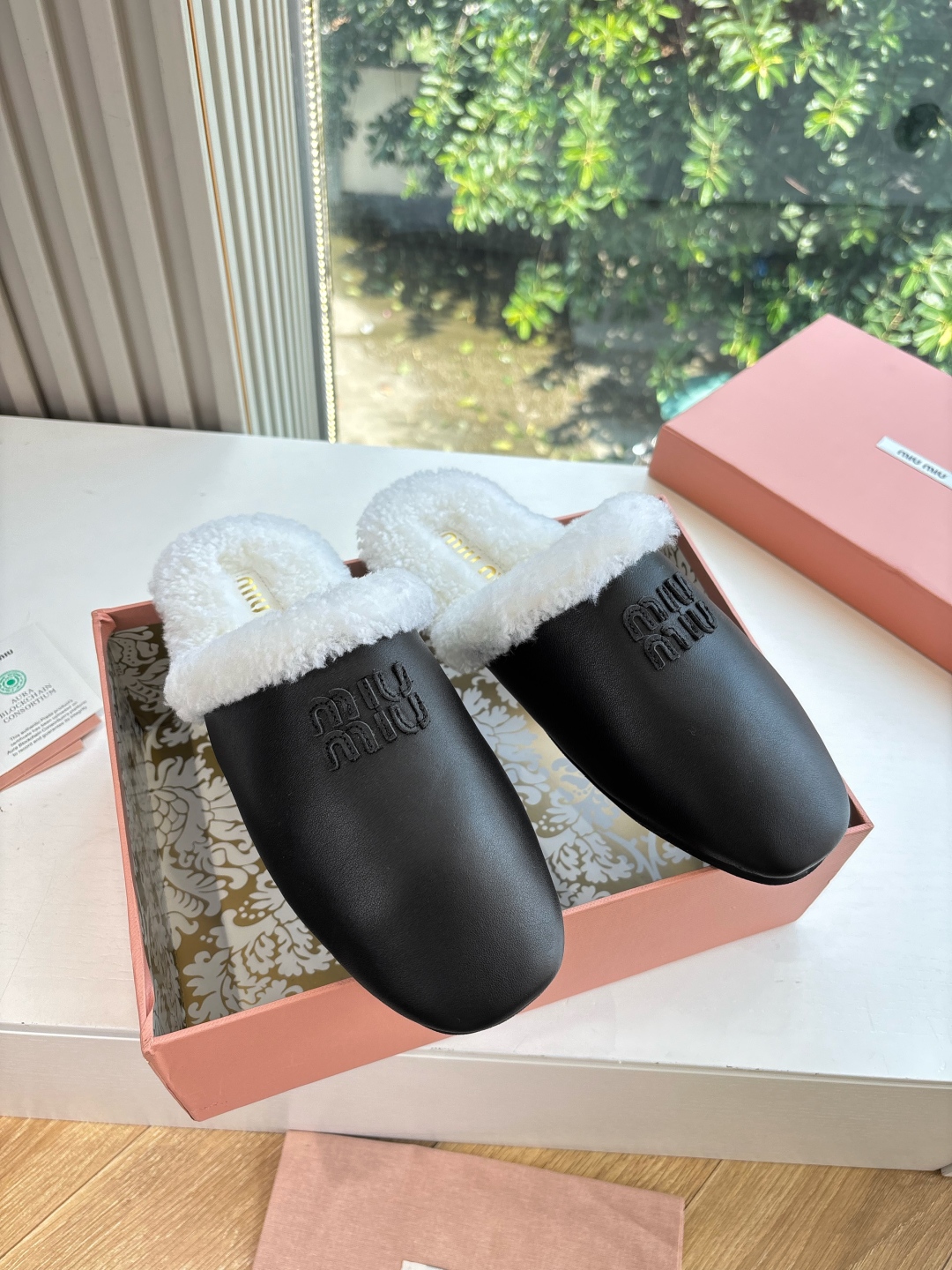 miumiu 미우미우 수입 양모 슬리퍼 신발