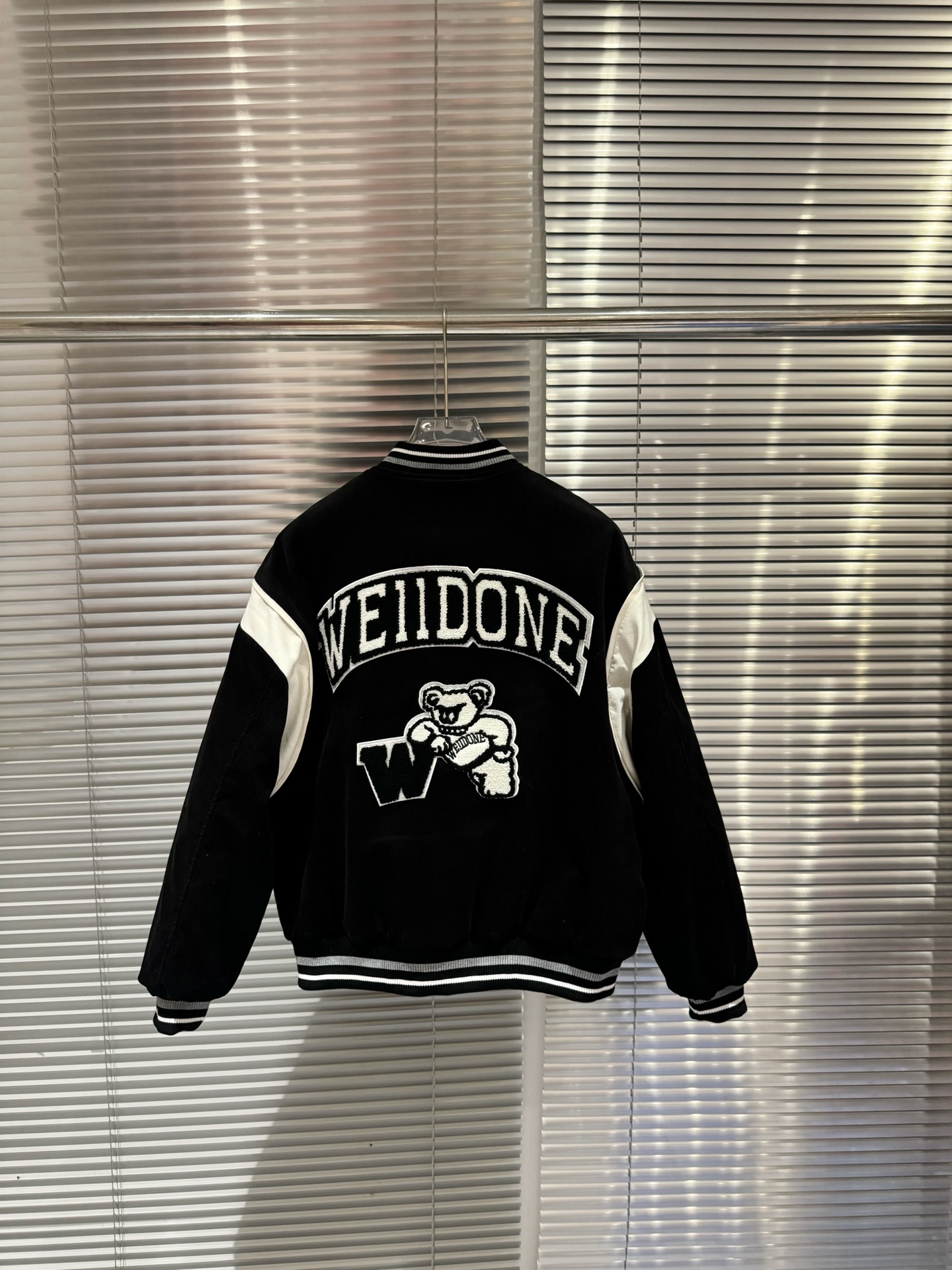 WE11DONE 웰던 베어 자수 코듀로이 바시티 재킷 의류