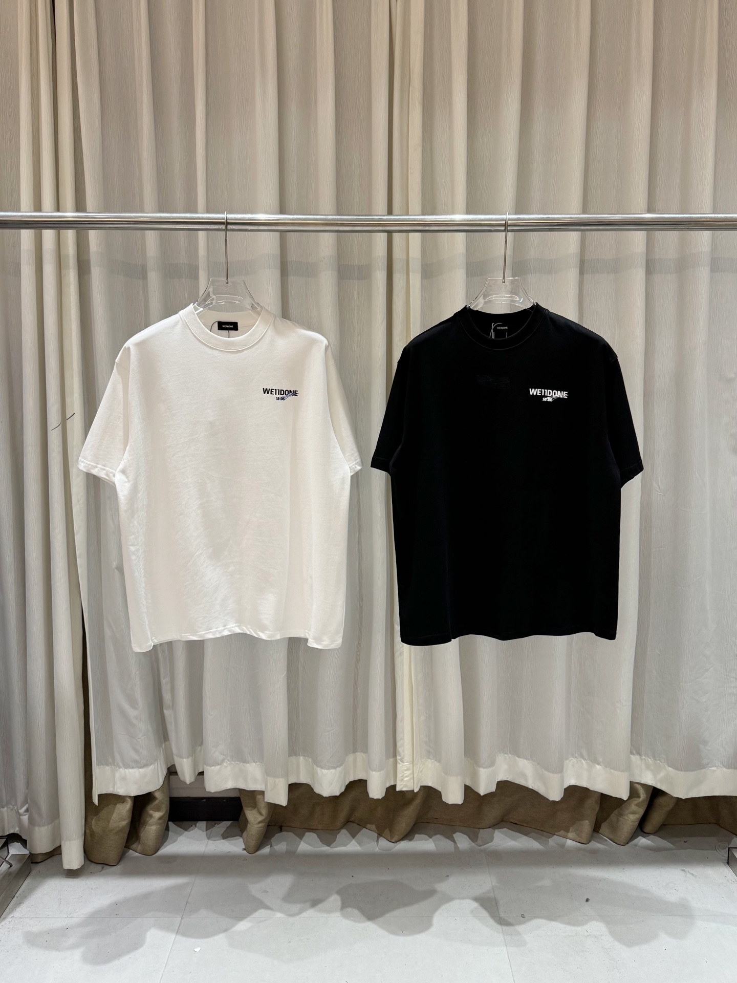 WE11DONE 웰던 MOON 시리즈 웨이브 로고 프린트 반팔 티셔츠 의류