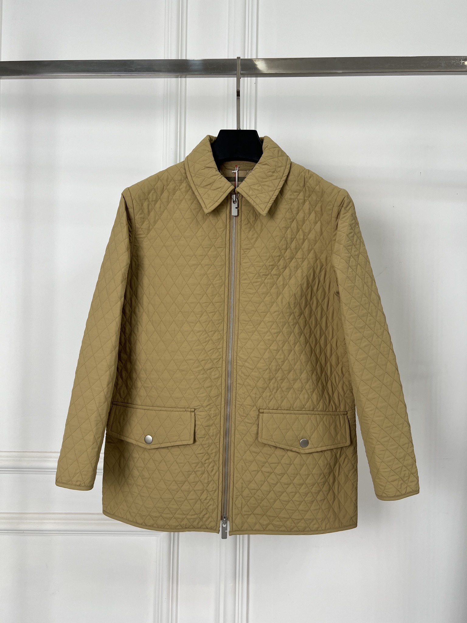 Burberry 버버리 다이아 퀼팅 패딩 점퍼 의류