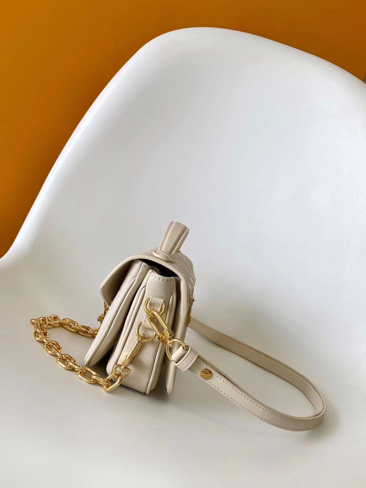 LV 루이비통 Pochette Métis East West 핸드백 체인백 가방