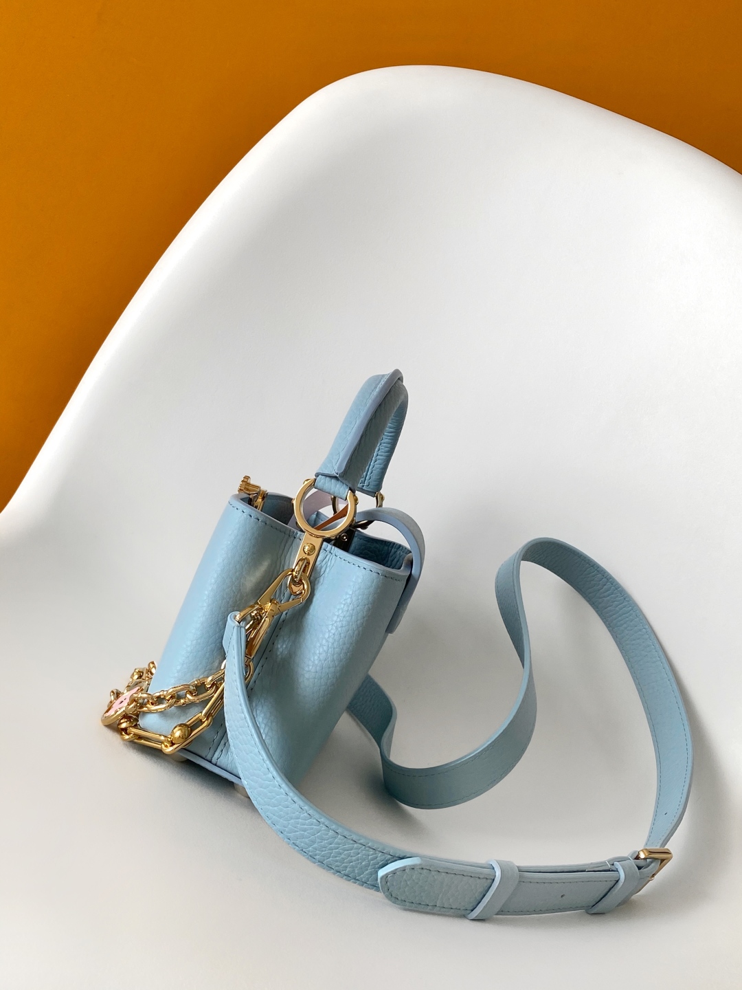 LV 루이비통 Capucines East West Mini 핸드백 가방