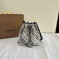 Burberry 버버리 미디움 버킷백 가방