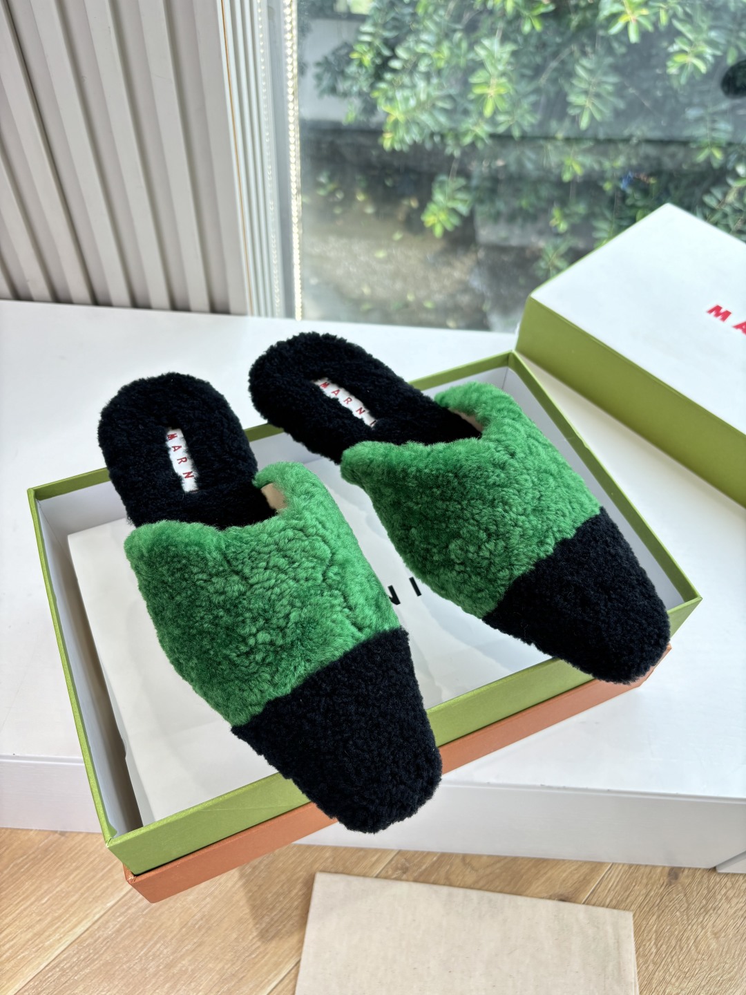 Marni 마르니 여성용 뮬 슬리퍼 신발