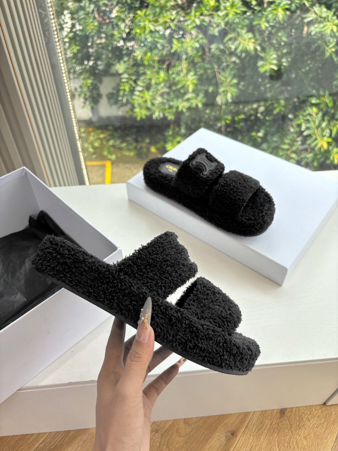 CELINE 셀린느 퍼 슬리퍼 신발