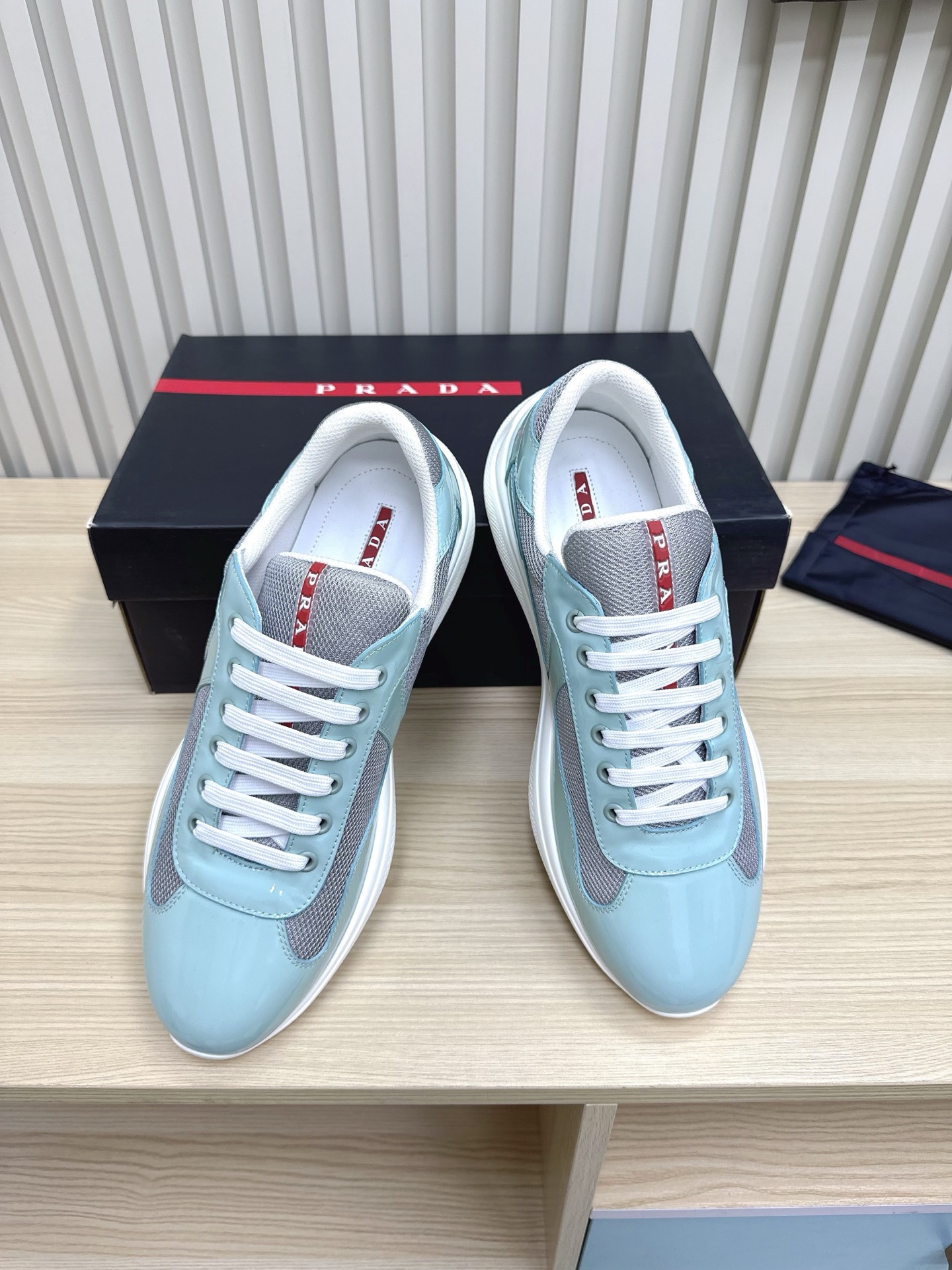 Prada 프라다 남성 캐주얼 스니커즈 신발