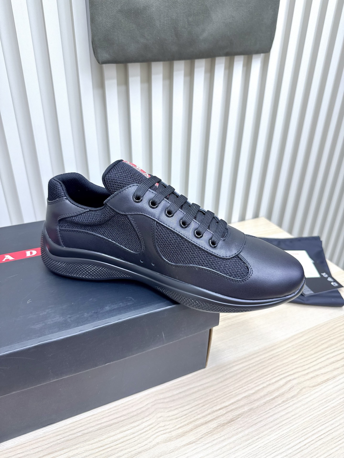 Prada 프라다 남성 캐주얼 스니커즈 신발