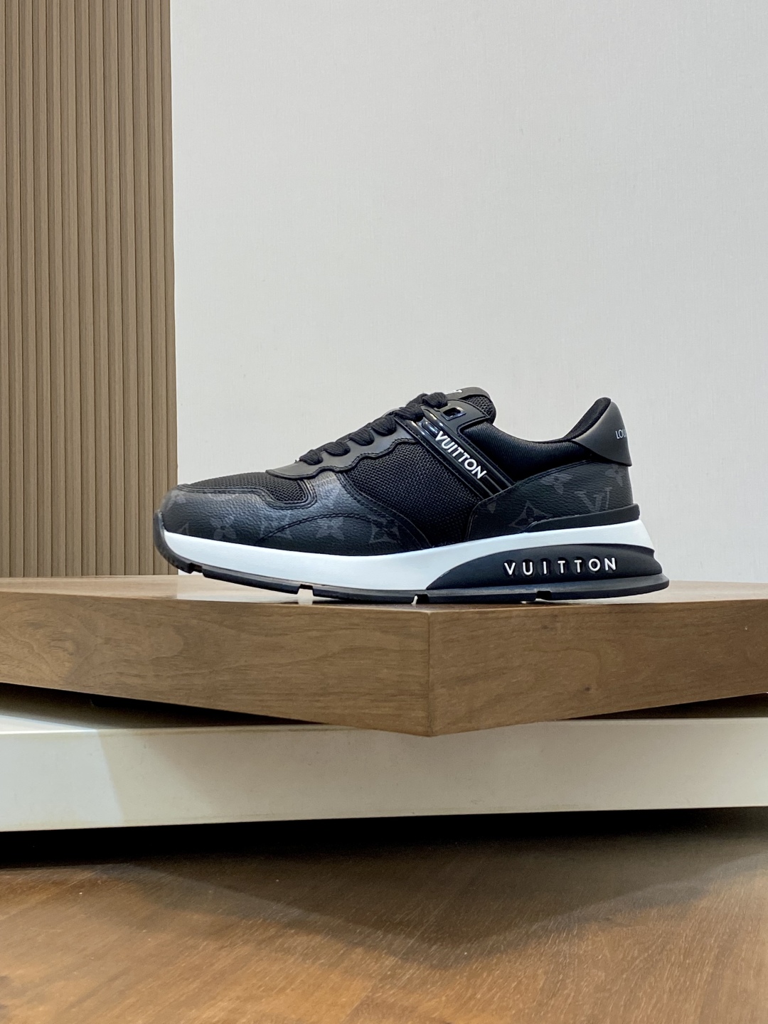 Louis Vuitton LV 루이비통 남성 트레이너 스니커즈 신발