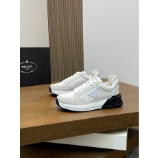 Prada 프라다 남성 스니커즈 신발