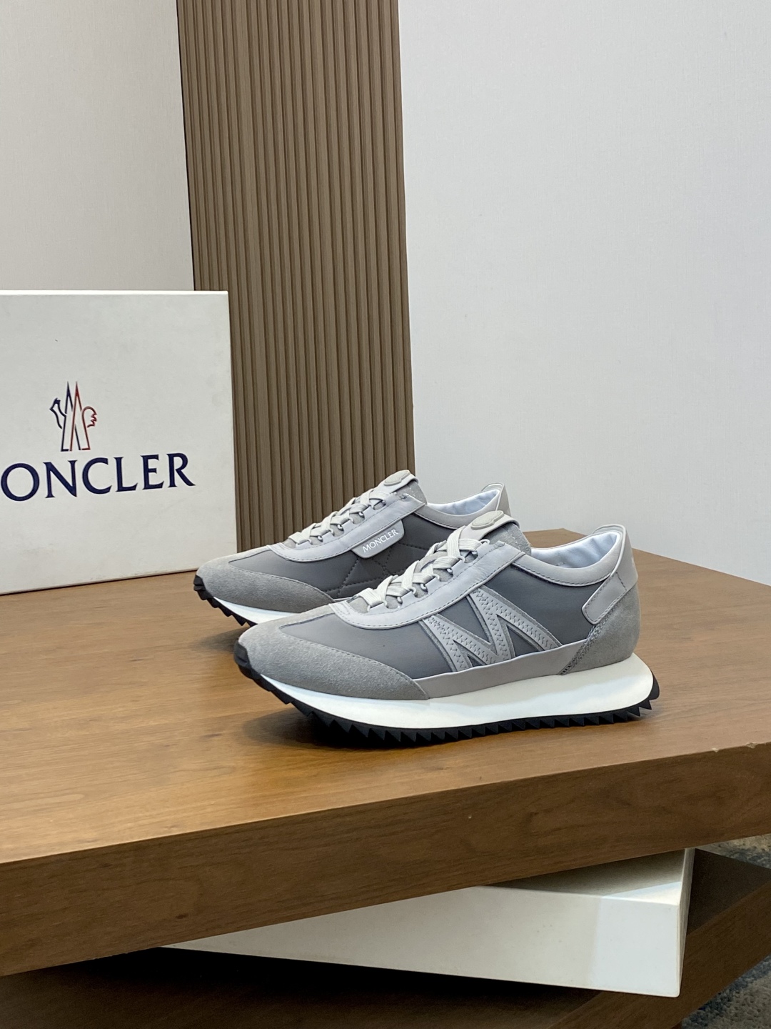 Moncler 몽클레어 남성 스니커즈 신발