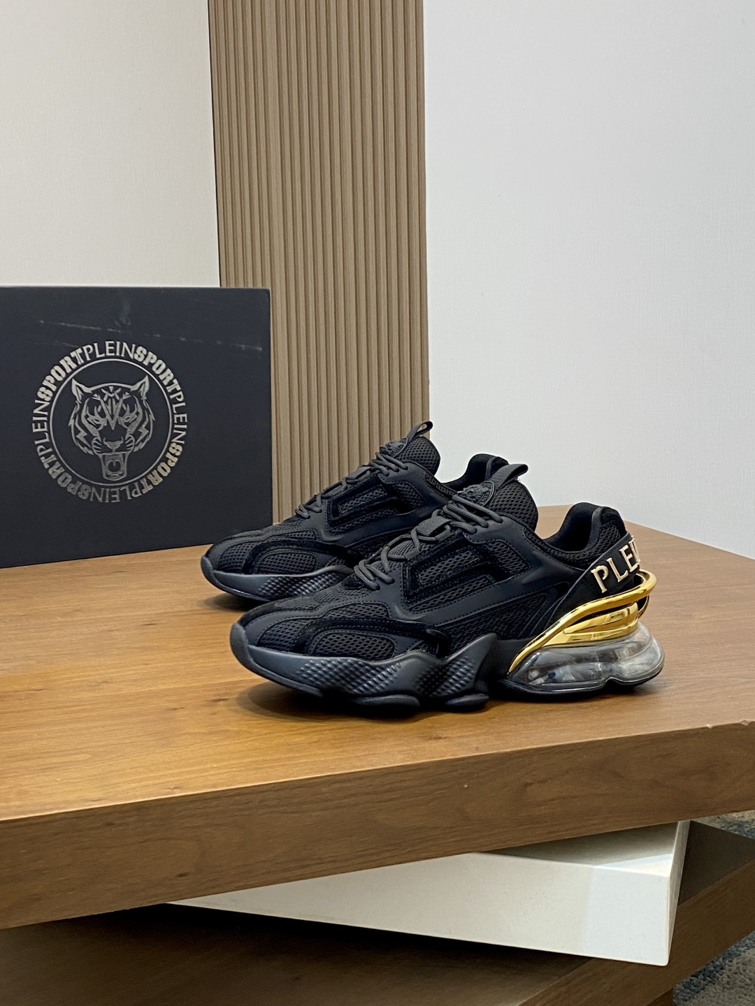 Philipp Plein 필립플레인 남성 로우탑 스니커즈 신발