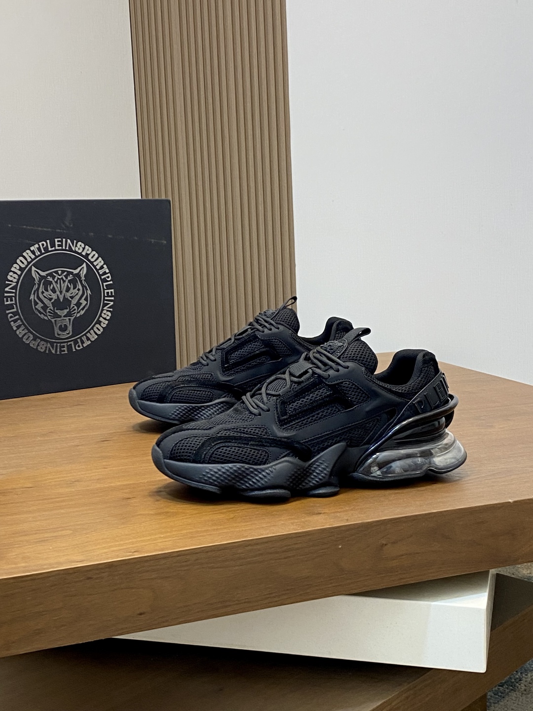 Philipp Plein 필립플레인 남성 로우탑 스니커즈 신발