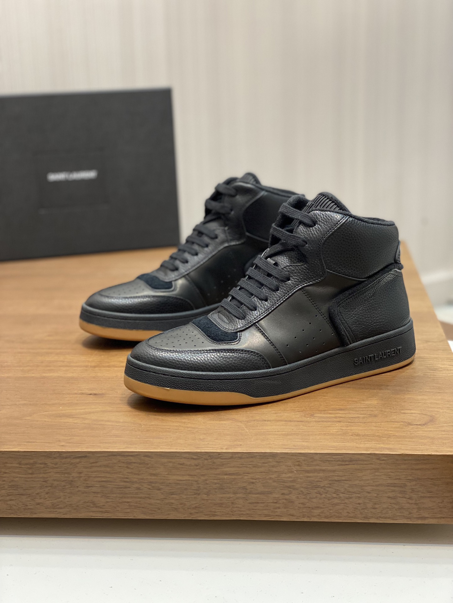 YSL Saint Laurent SL/61 생로랑 스니커즈 신발