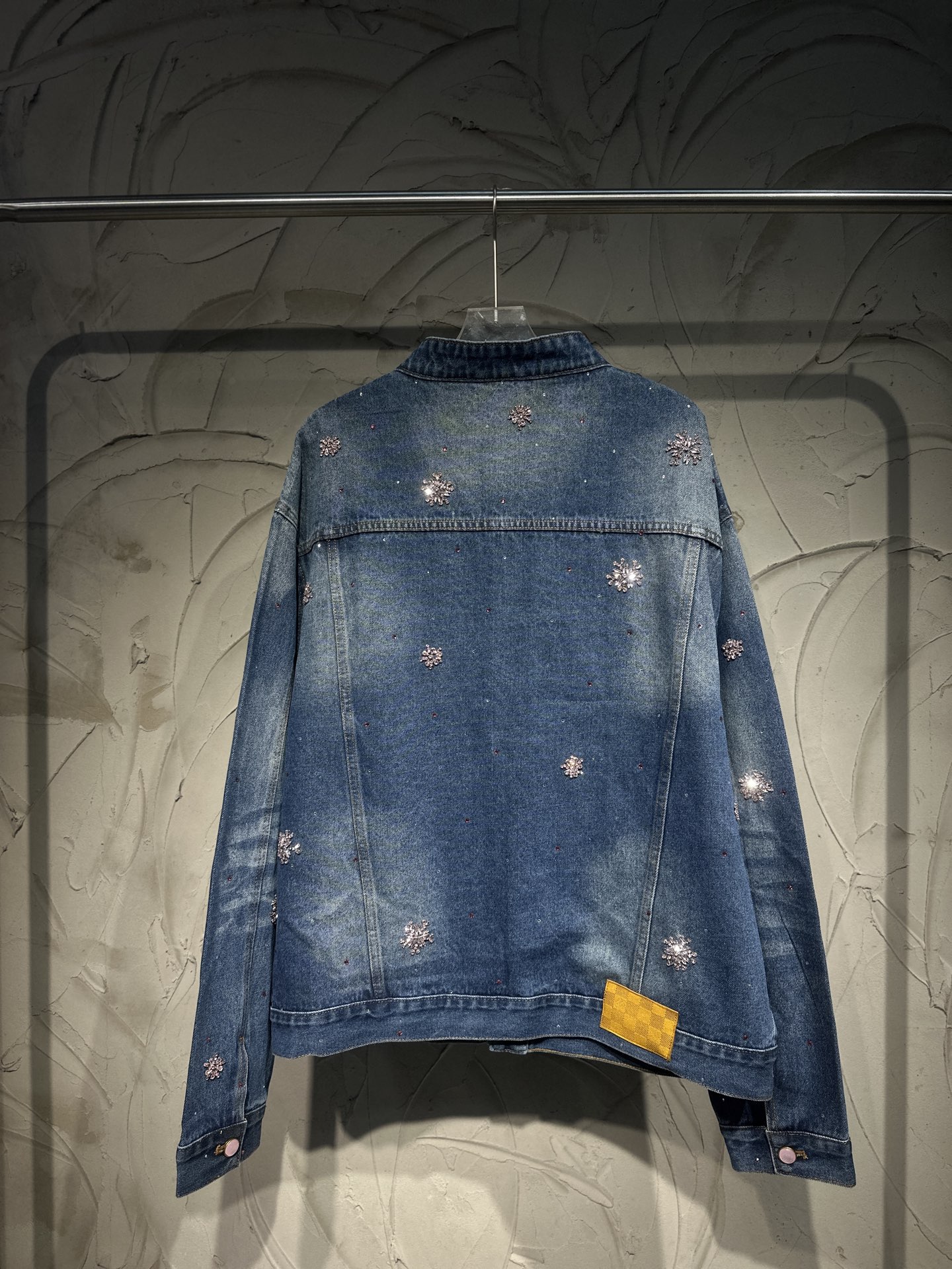 LOUIS VUITTON x NIGO LV 루이비통 벚꽃 크리스탈 V넥 데님 자켓 재킷 의류