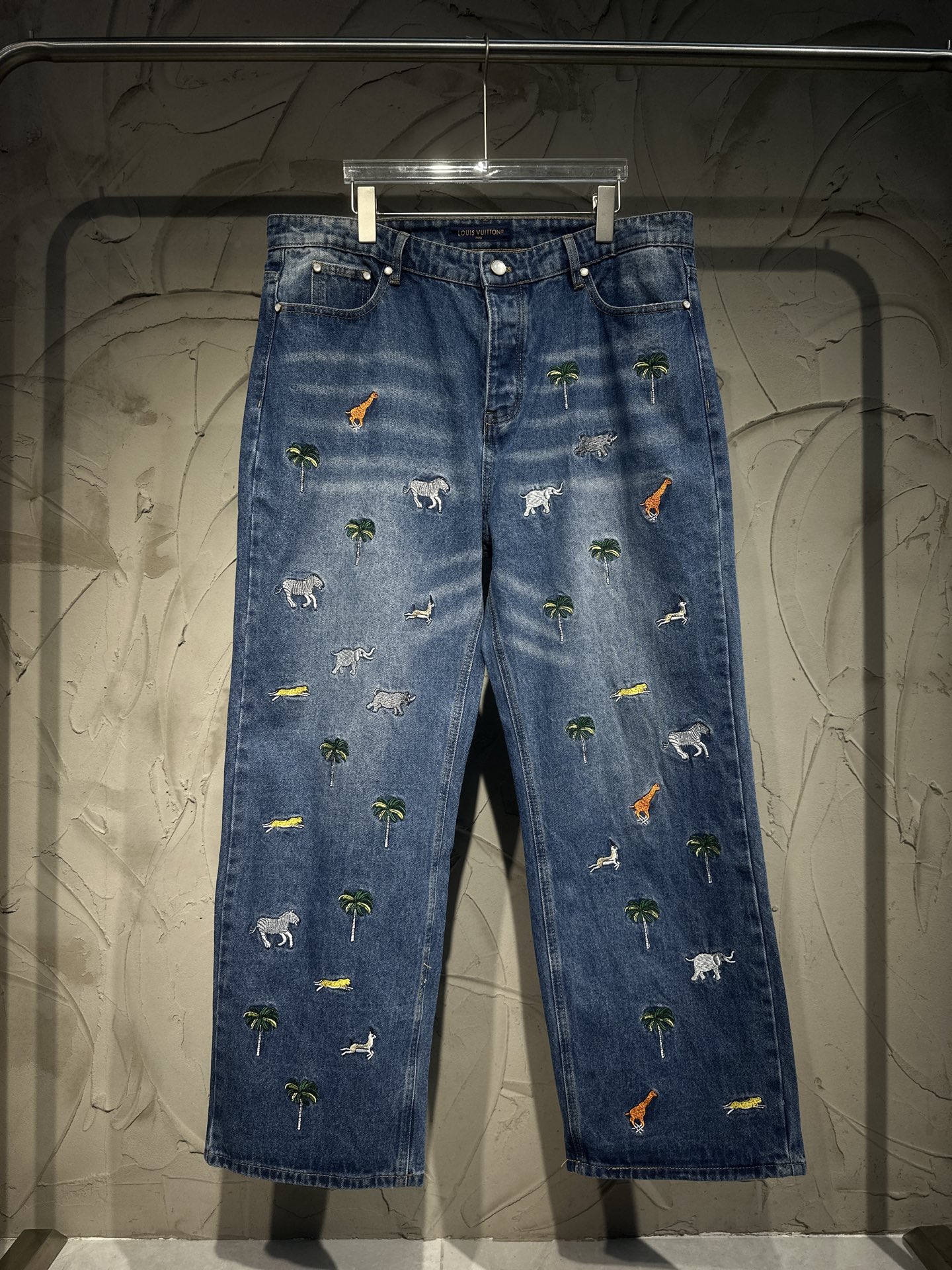 Louis Vuitton LV 루이비통 동물 자수 데님 자켓 + 팬츠 세트 의류