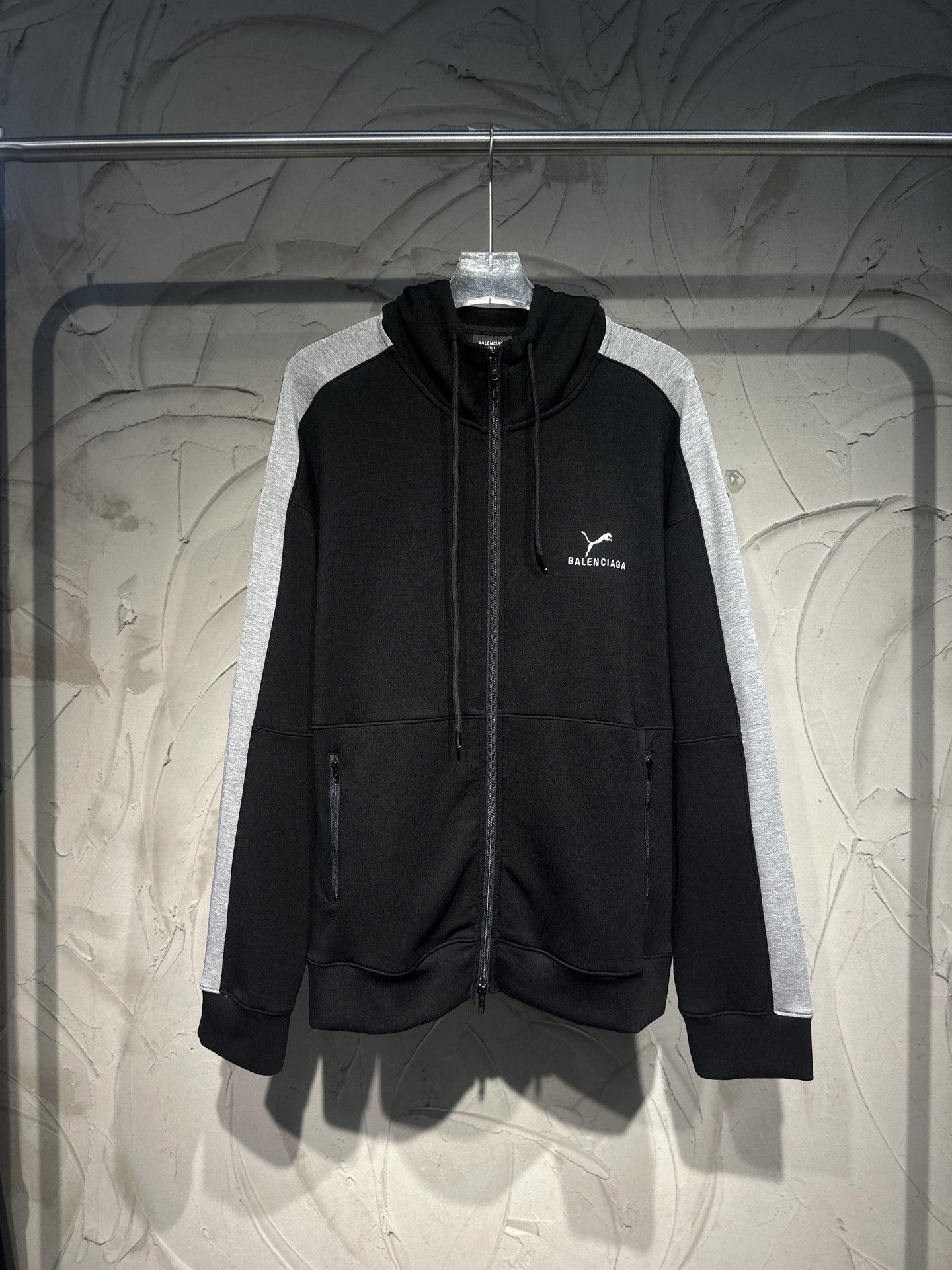 Balenciaga BLCG X PUMA  발렌시아가 후드 집업 자켓 + 팬츠 세트 의류