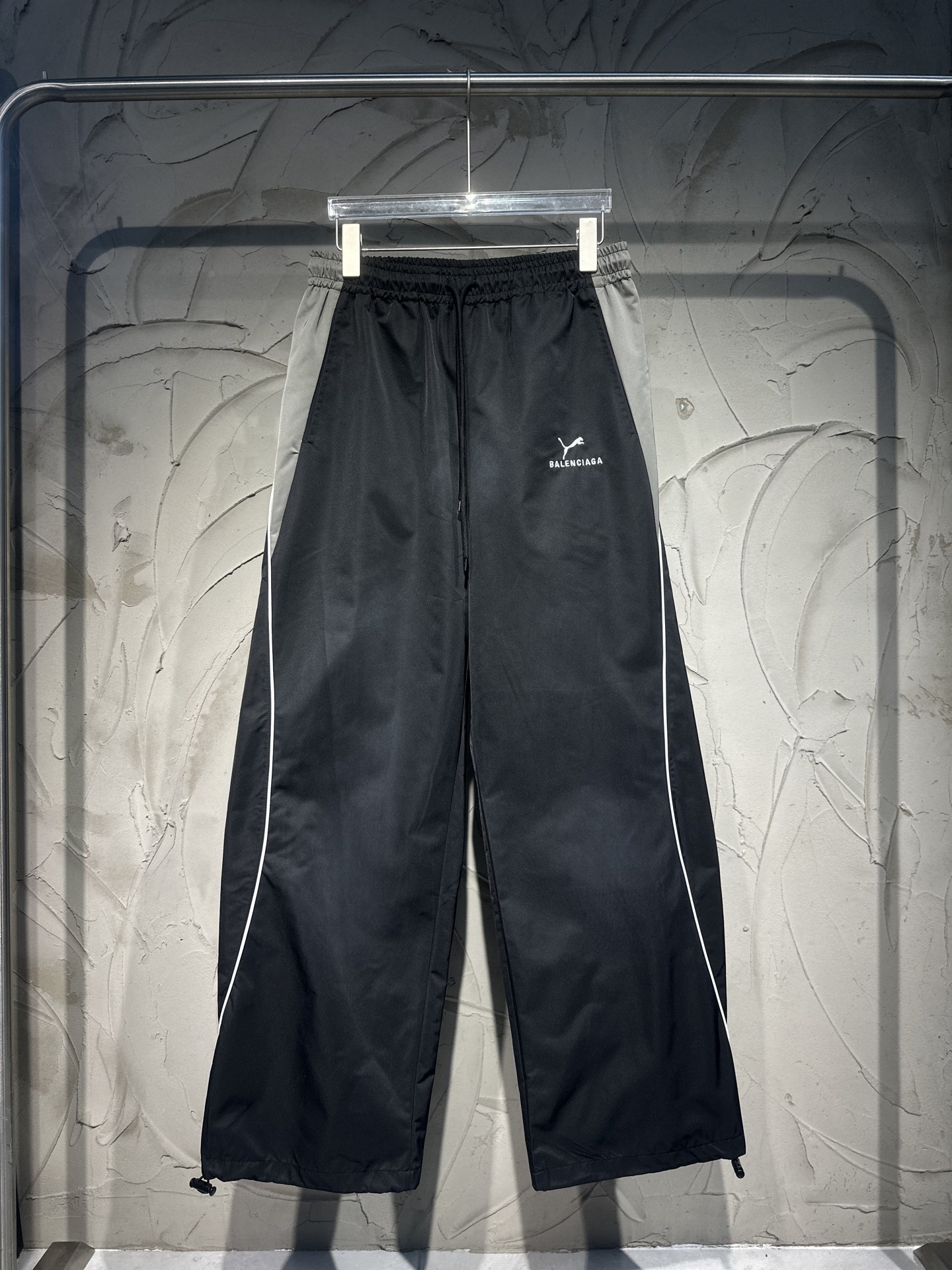 Balenciaga BLCG X PUMA 발렌시아가 트레이닝 팬츠 바지 의류